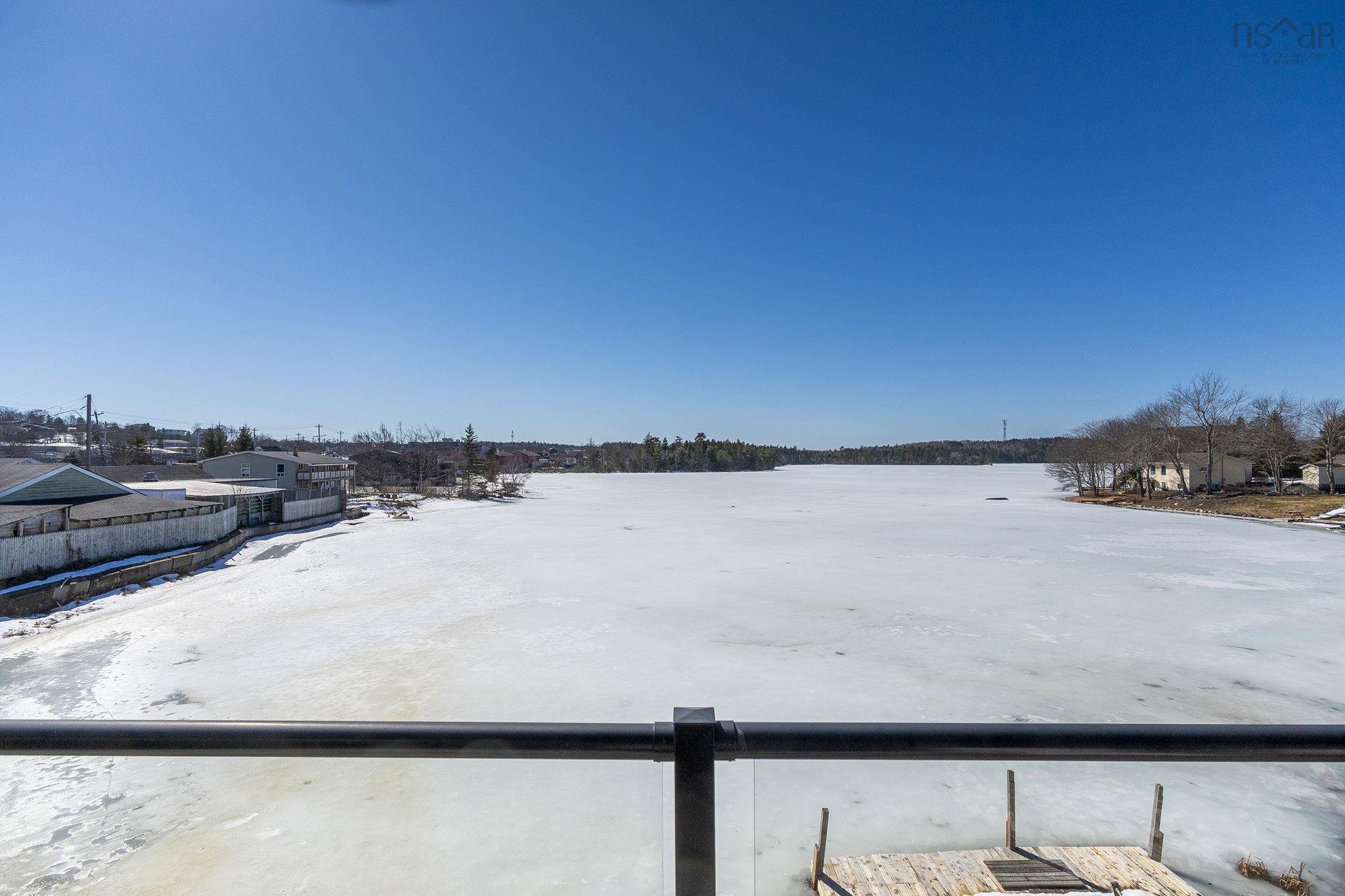 $899,900.00: 30 Montague Road, Lake Loon