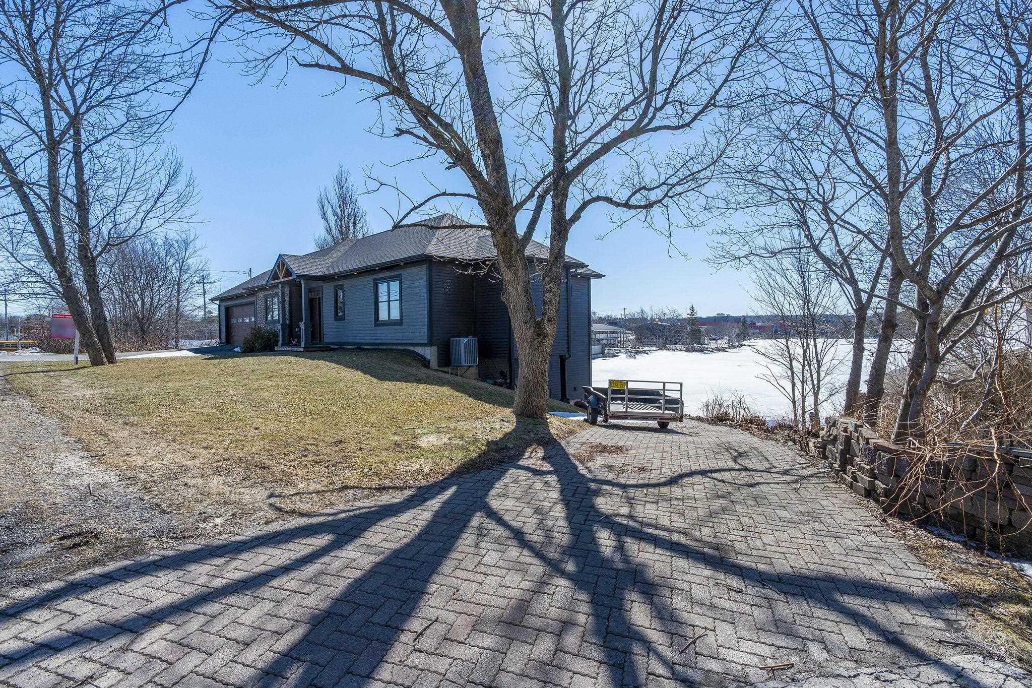 $899,900.00: 30 Montague Road, Lake Loon