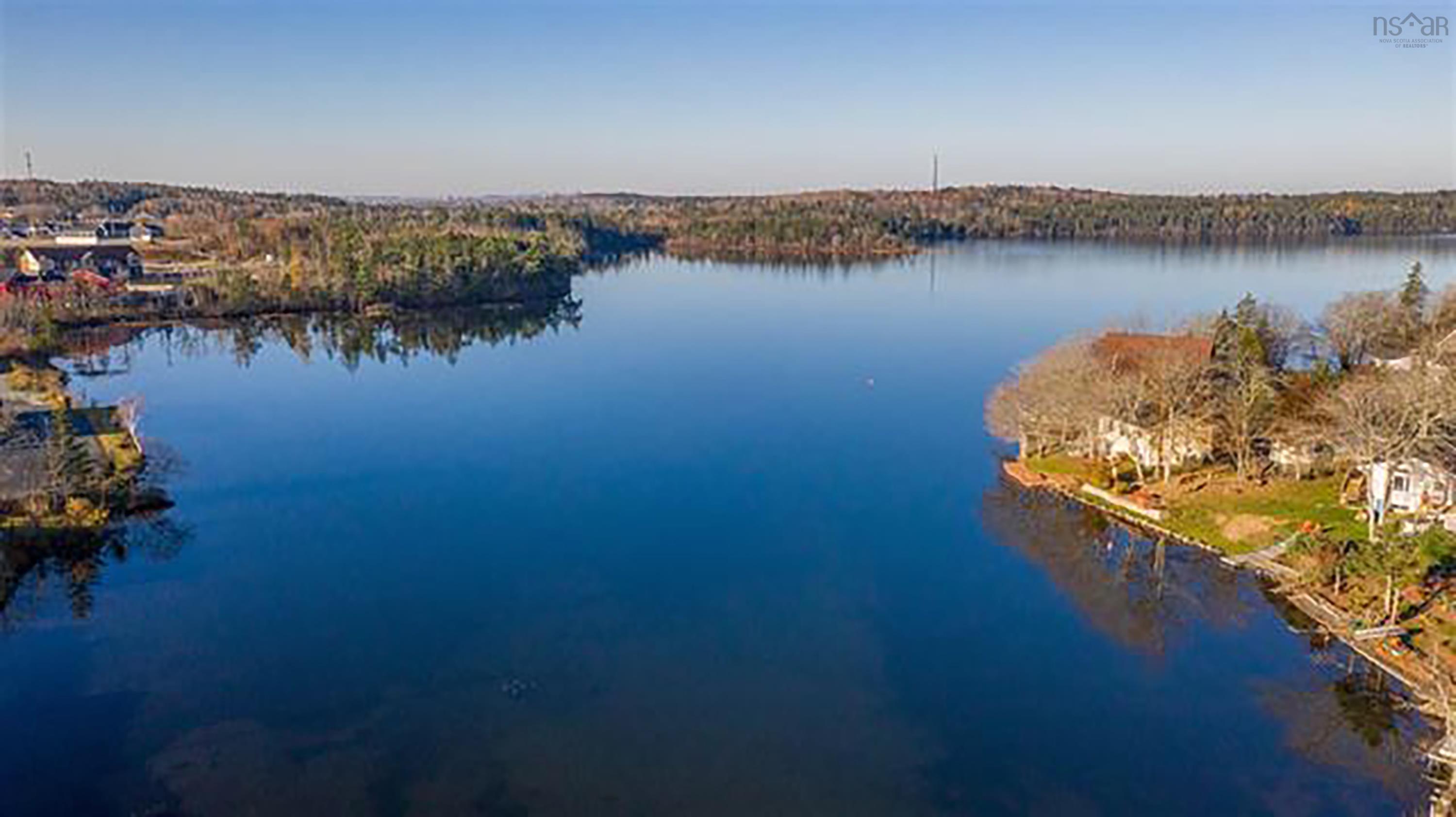 $899,900.00: 30 Montague Road, Lake Loon