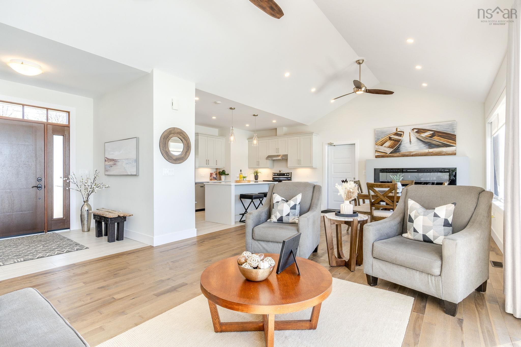 $899,900.00: 30 Montague Road, Lake Loon