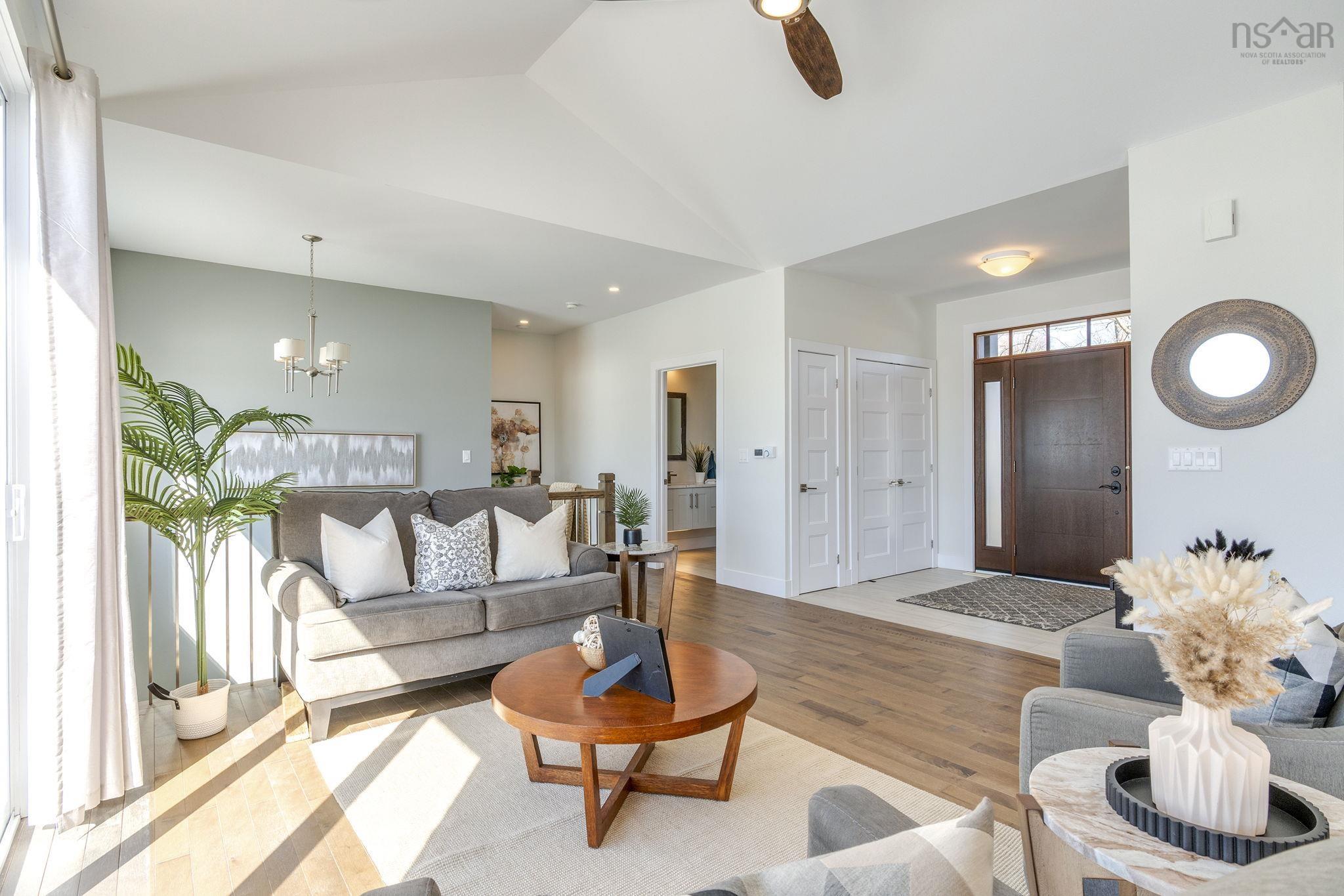 $899,900.00: 30 Montague Road, Lake Loon