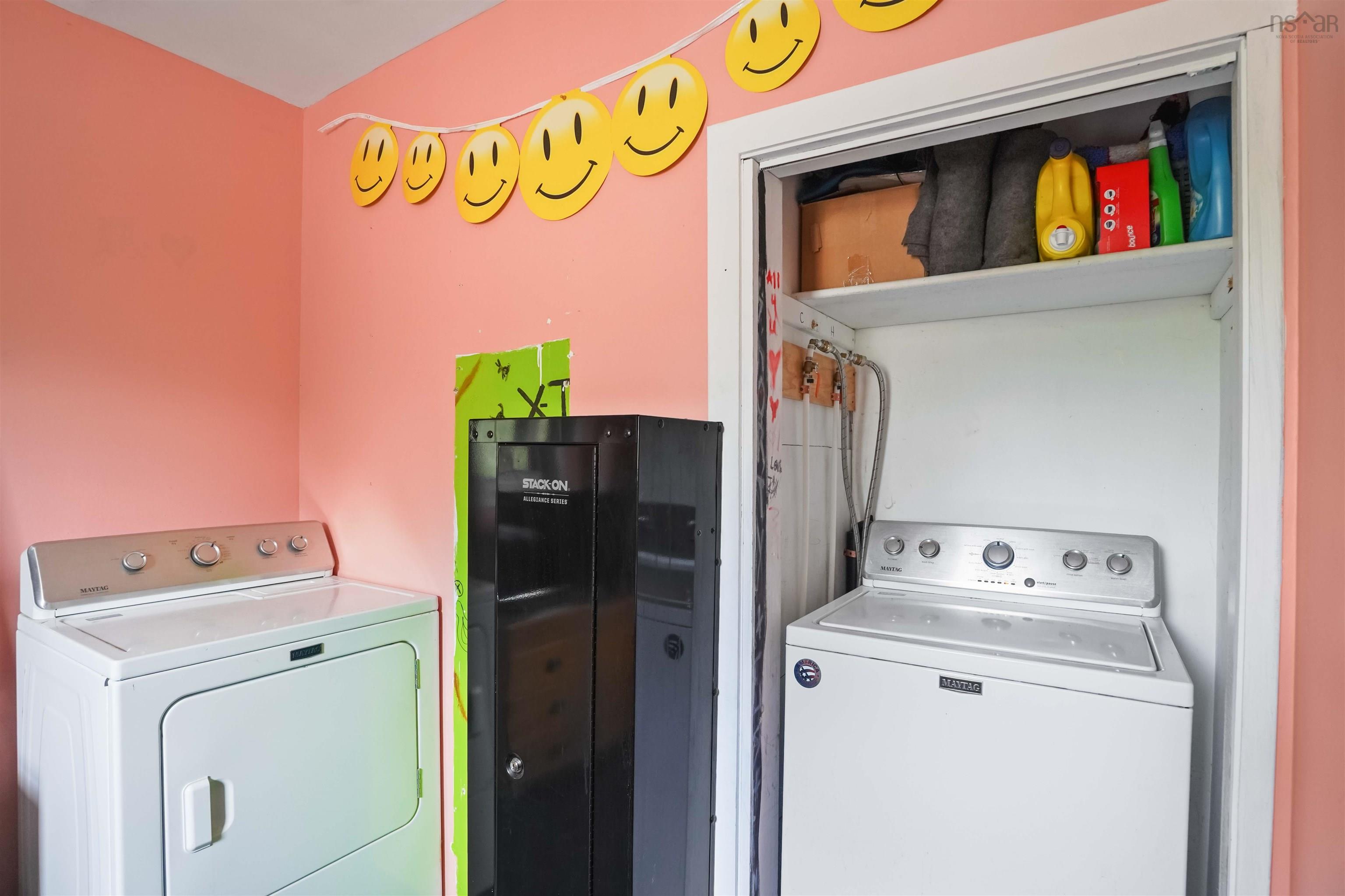 $374,500.00: 8049 Highway 221, Centreville