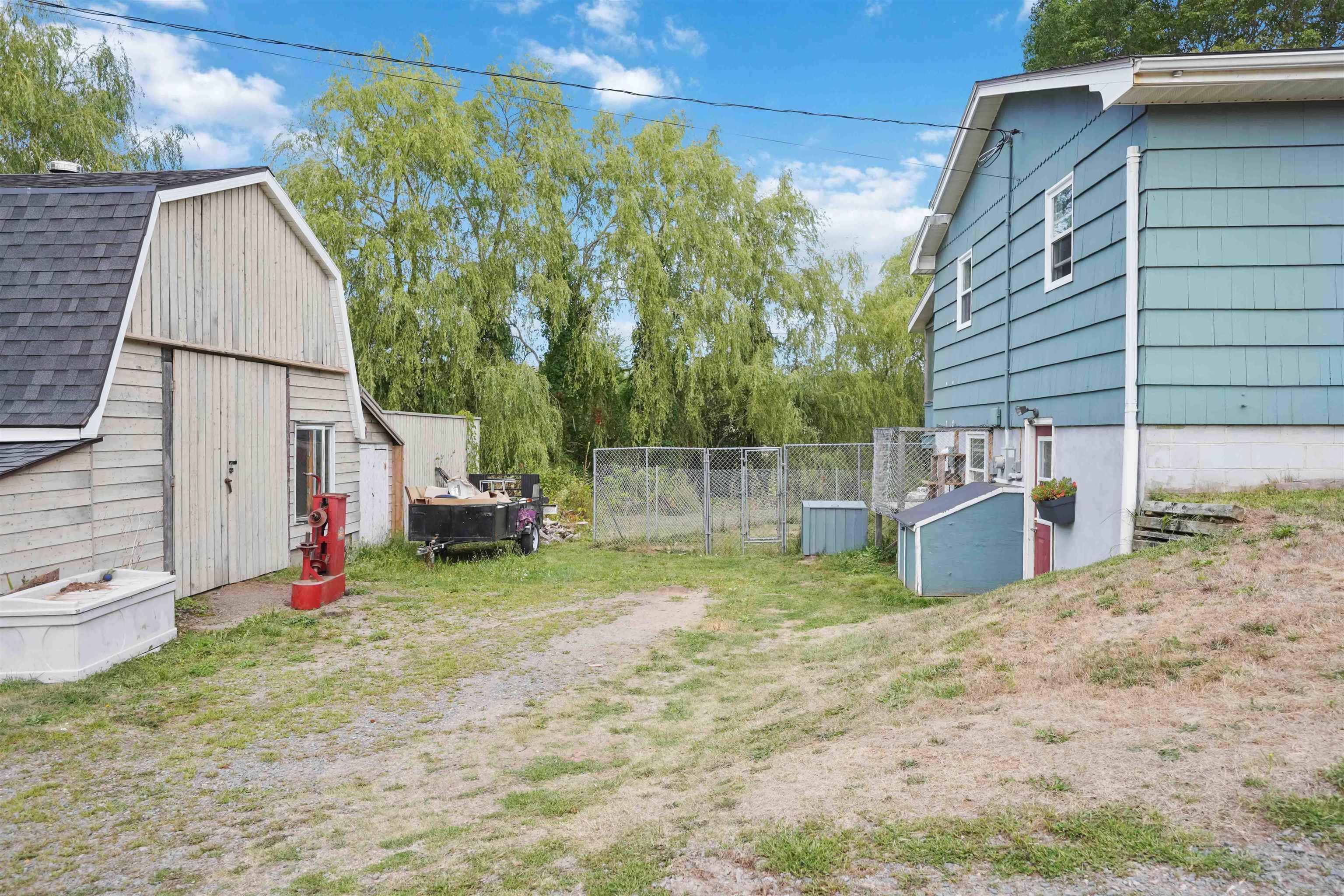 $374,500.00: 8049 Highway 221, Centreville