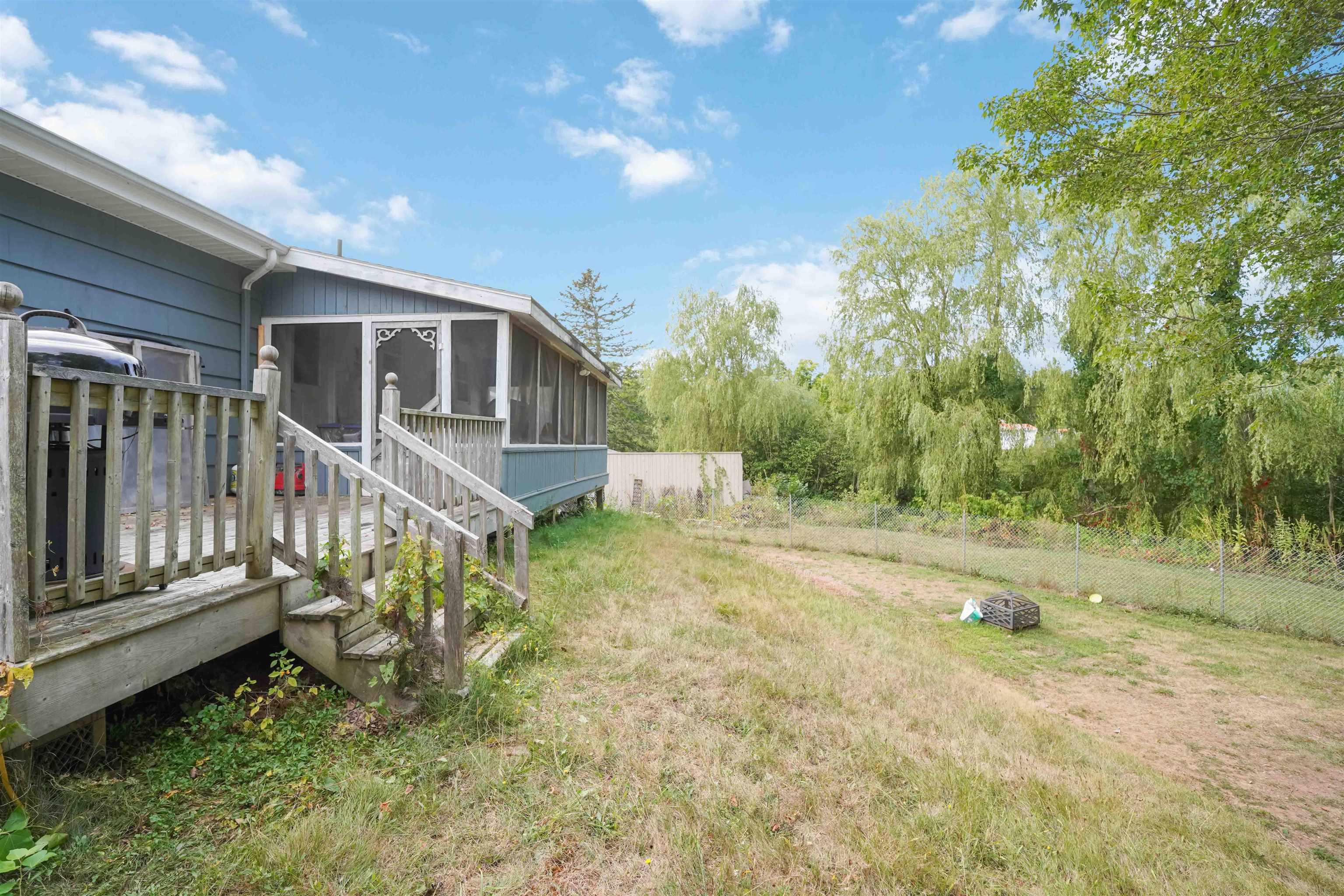 $374,500.00: 8049 Highway 221, Centreville