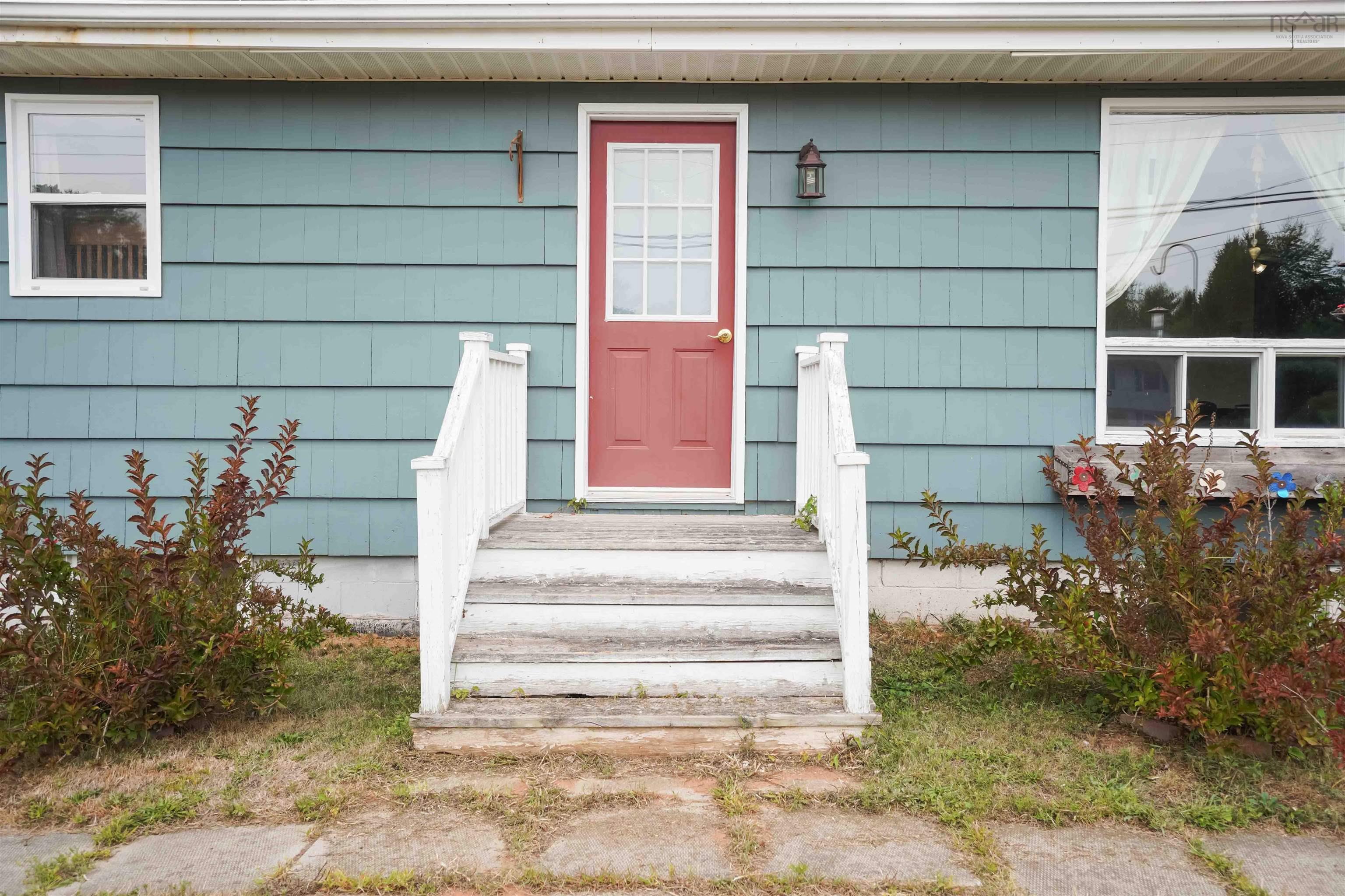 $374,500.00: 8049 Highway 221, Centreville