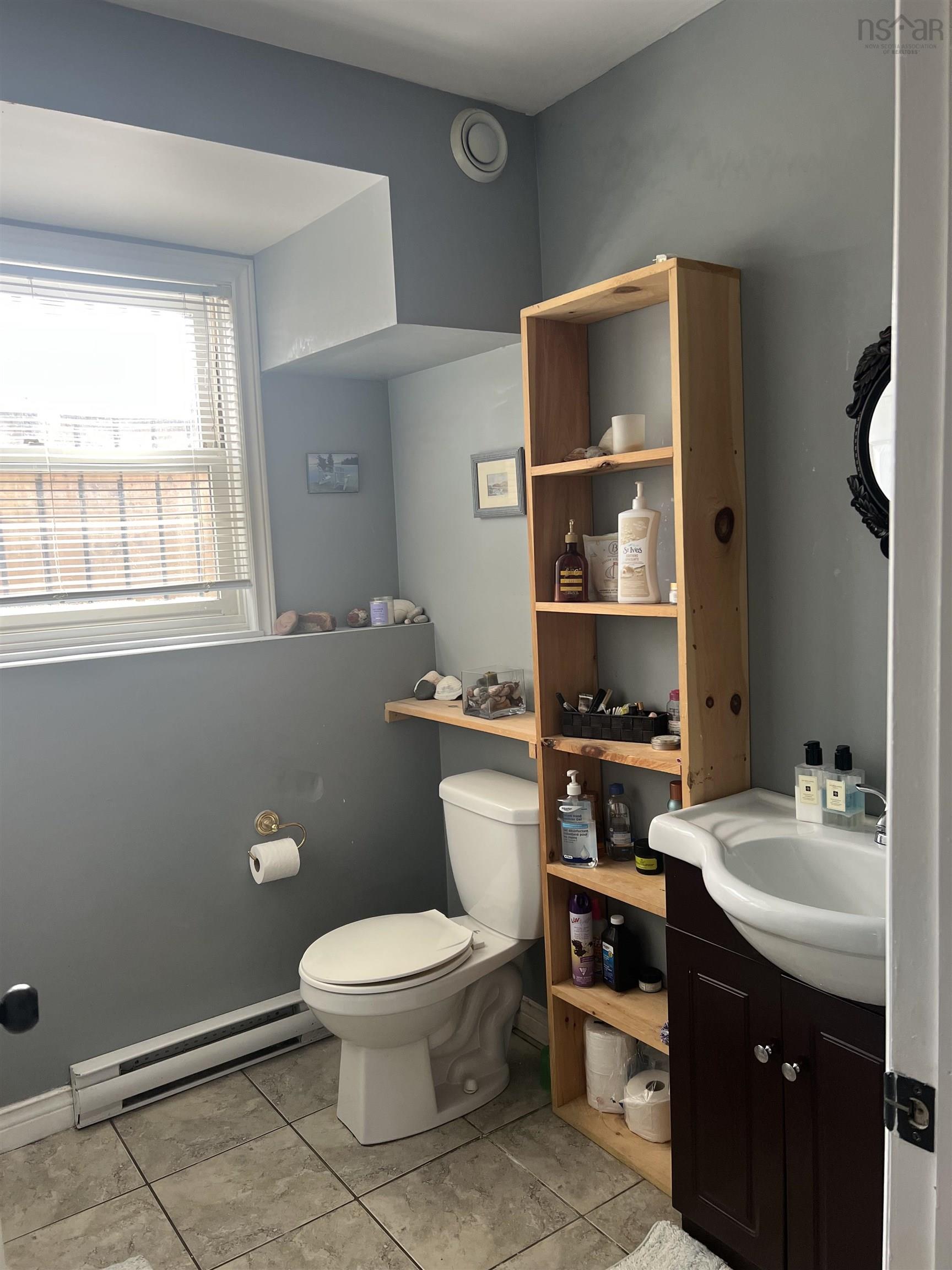 $429,900.00: 406 Parkdale Avenue, Truro