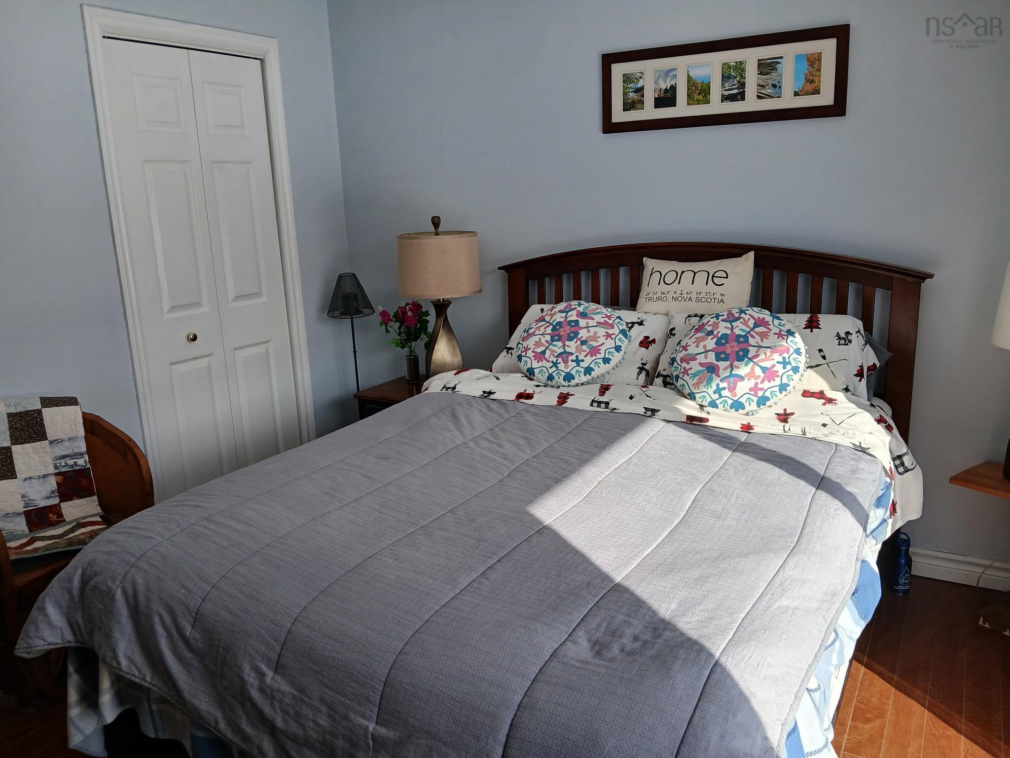 $429,900.00: 406 Parkdale Avenue, Truro