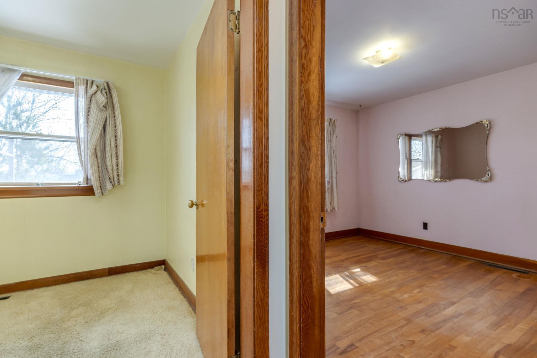 $299,900.00: 42 Oakwood Avenue, Dartmouth