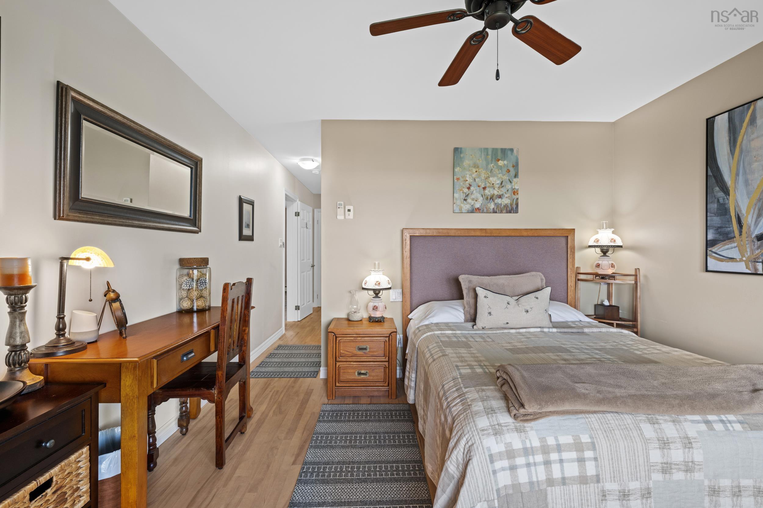 $1,190,000.00: 19 Graves Island Road, East Chester