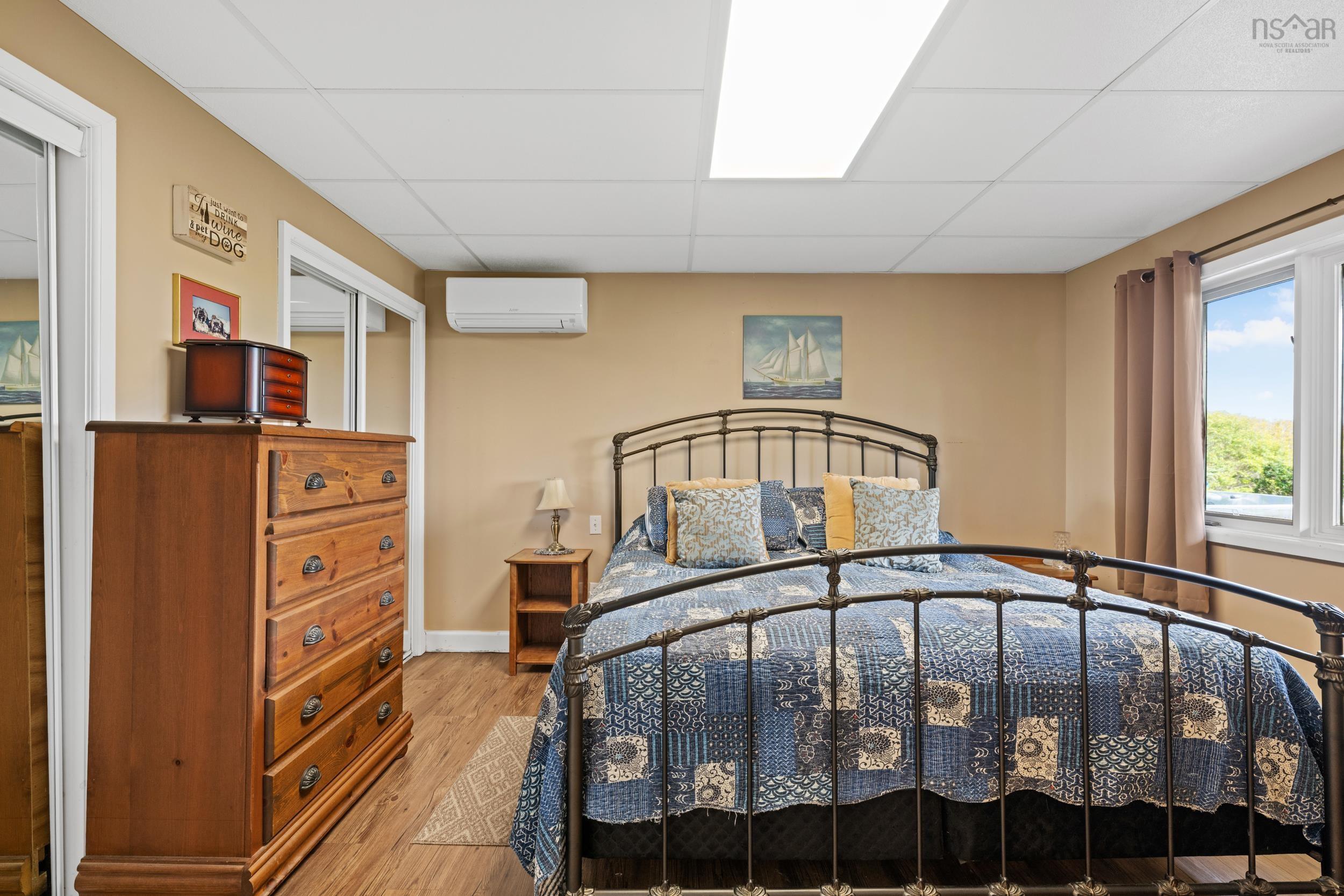 $1,190,000.00: 19 Graves Island Road, East Chester