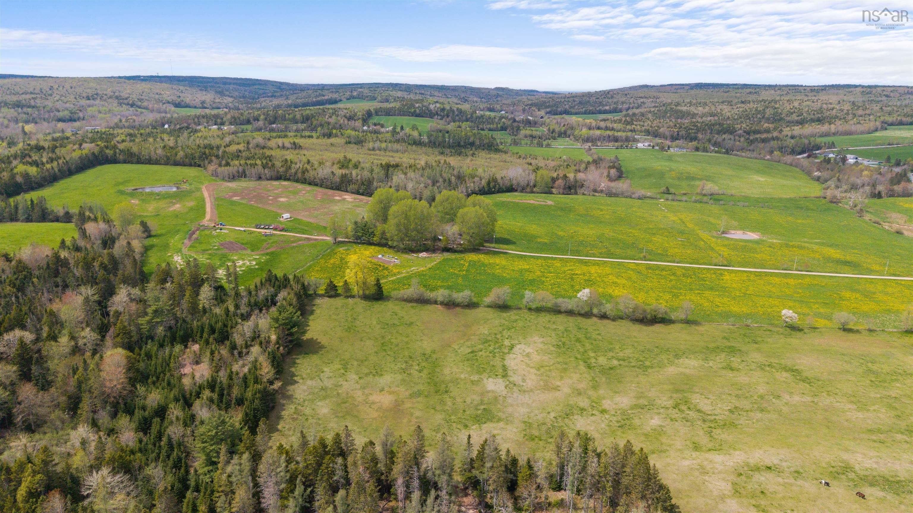 $1,200,000.00: 5124 Highway 14 Highway, Upper Nine Mile River