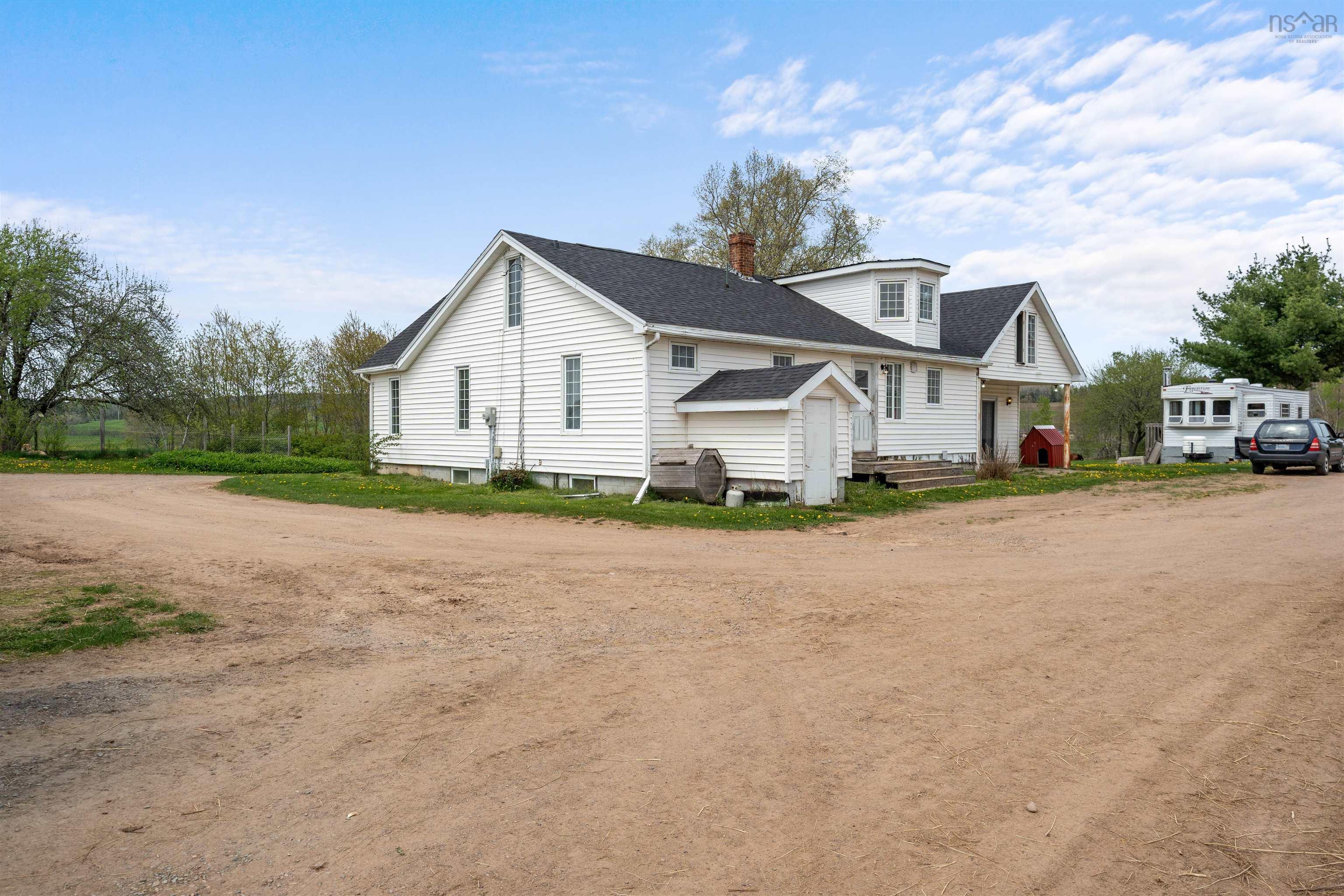 $1,200,000.00: 5124 Highway 14 Highway, Upper Nine Mile River