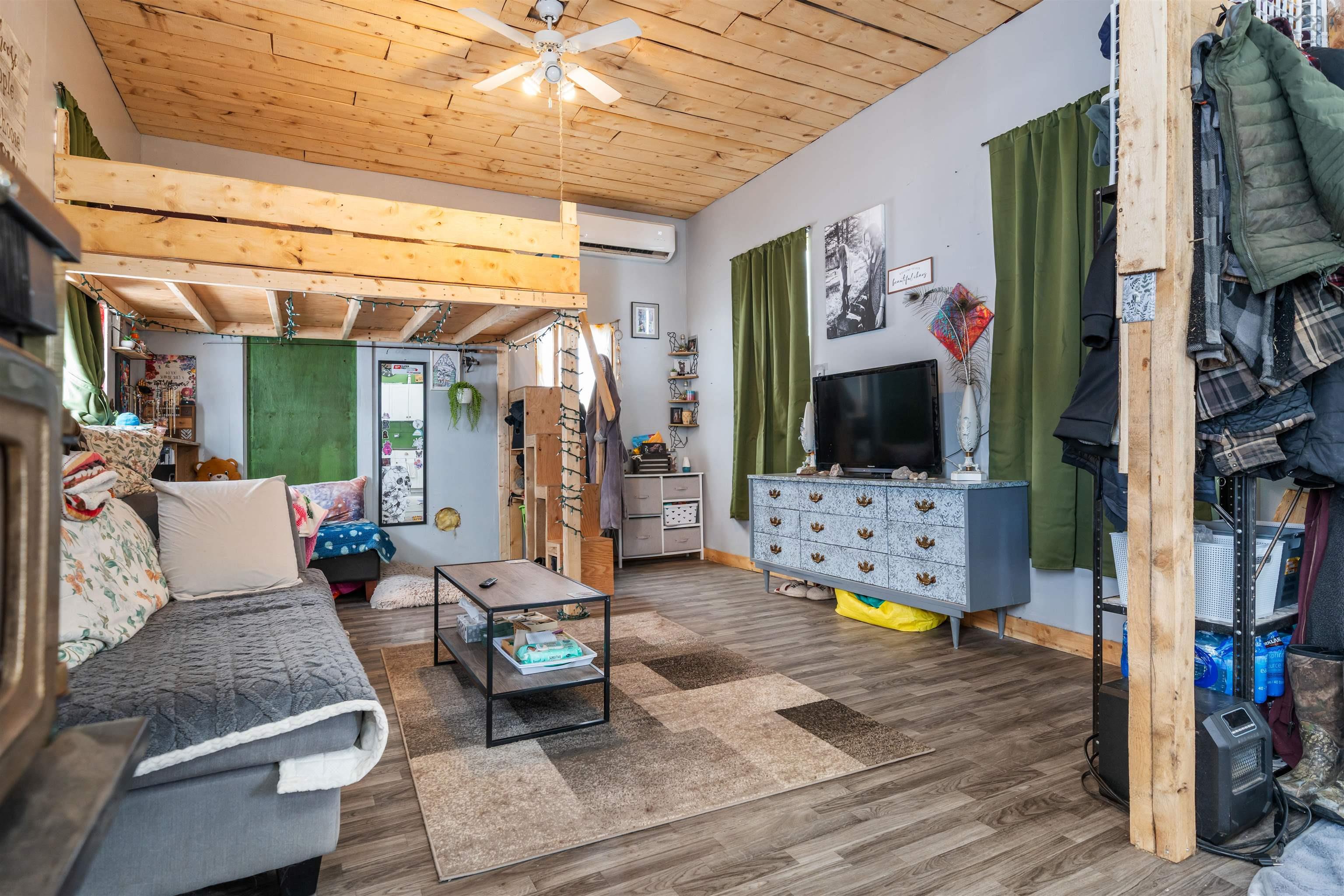 $1,250,000.00: 5124 Highway 14 Highway, Upper Nine Mile River