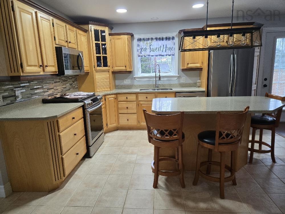 $549,900.00: 126 Sandy Place, Valley
