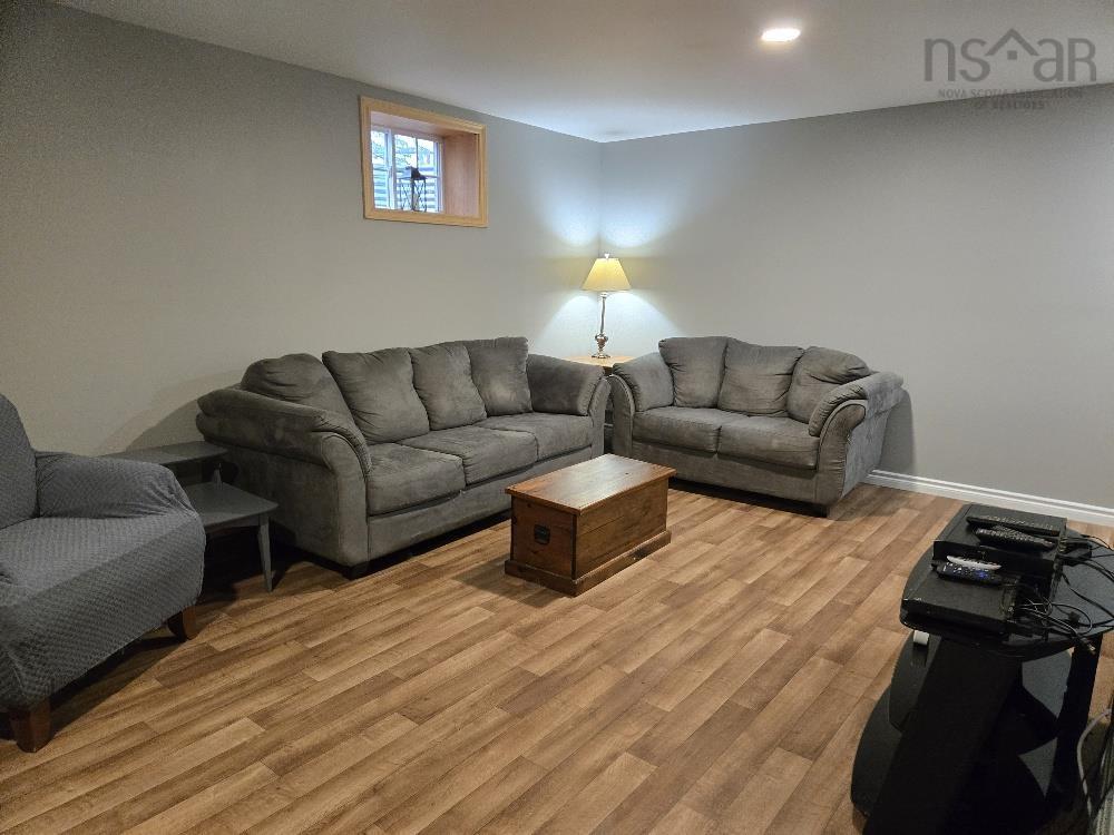 $579,900.00: 126 Sandy Place, Valley