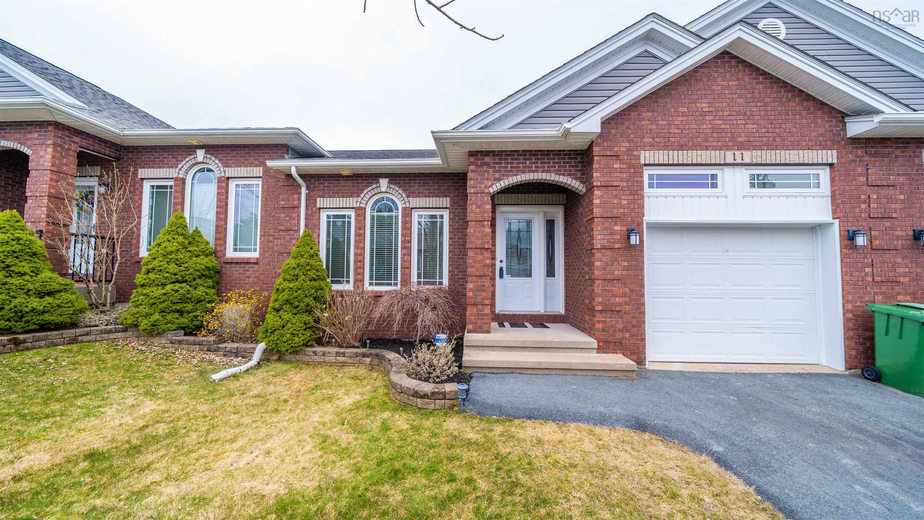 $649,000.00: 11 Kirkwood Court, Bedford