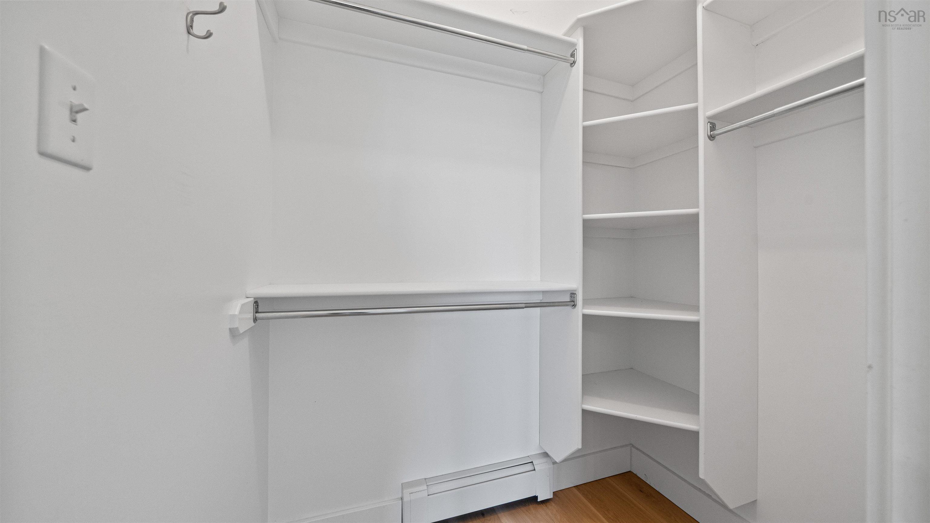 $649,000.00: 11 Kirkwood Court, Bedford