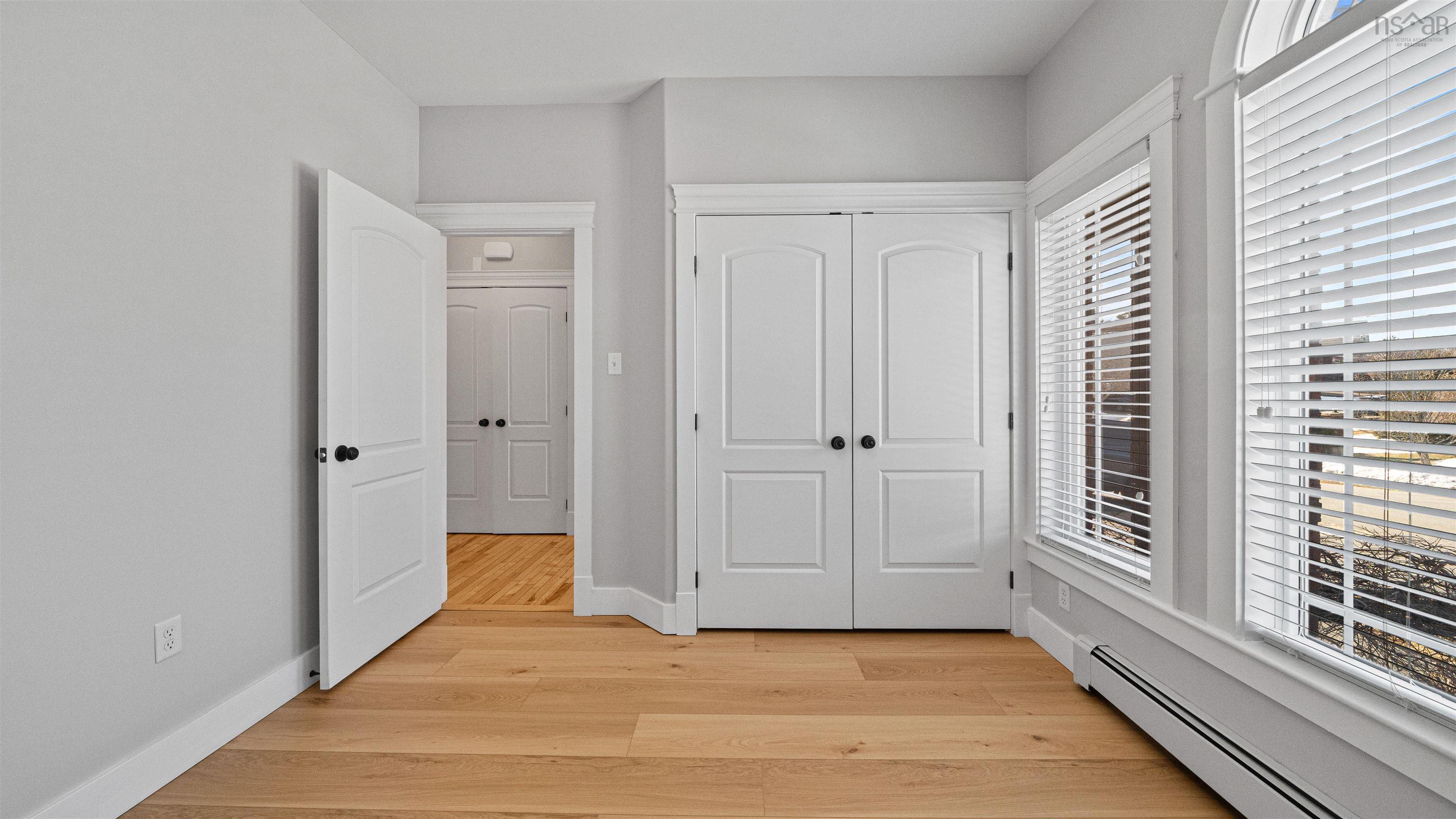 $649,000.00: 11 Kirkwood Court, Bedford