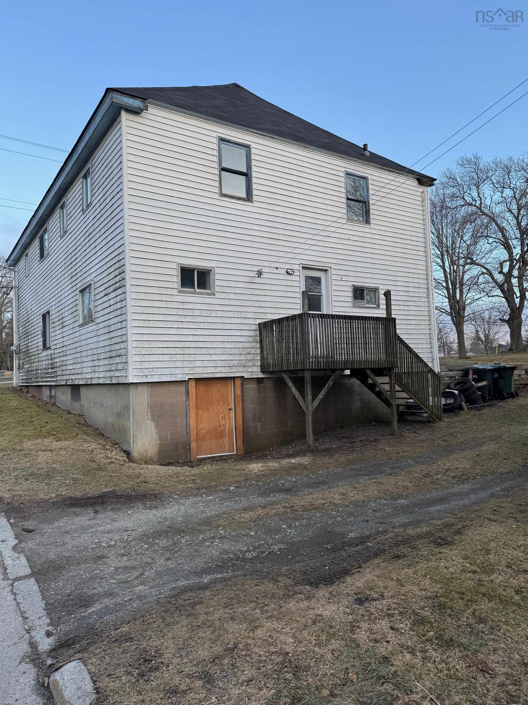 $169,900.00: 594-596 Main Street, Yarmouth