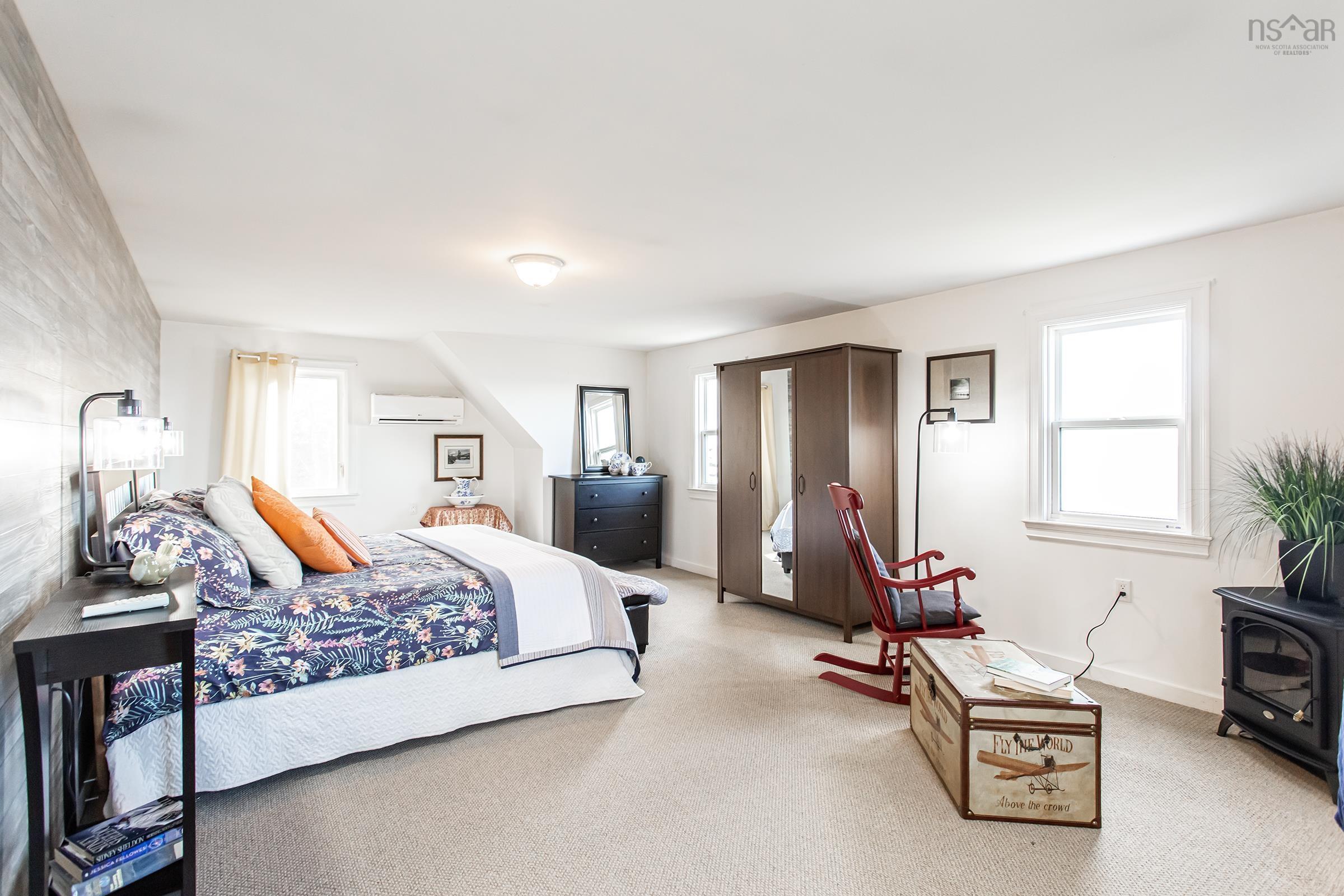 $475,000.00: 5015 Shore Road W, Parkers Cove