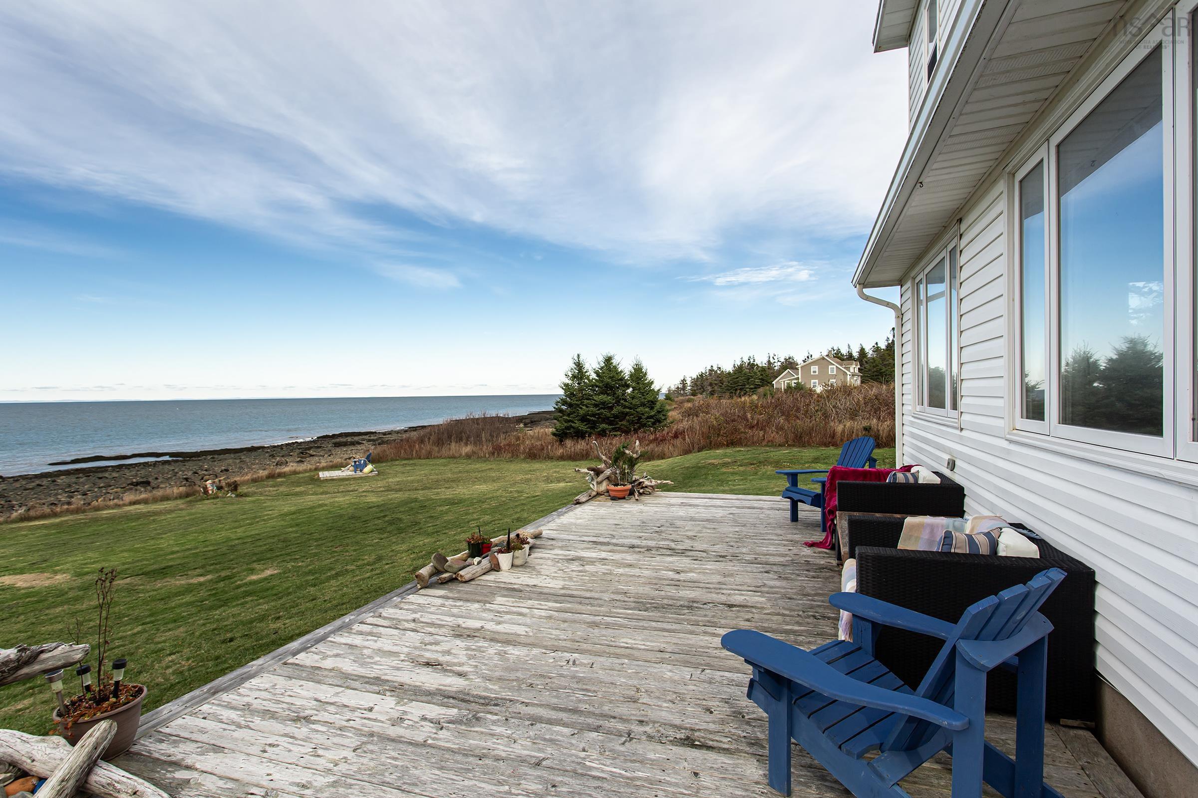 $475,000.00: 5015 Shore Road W, Parkers Cove