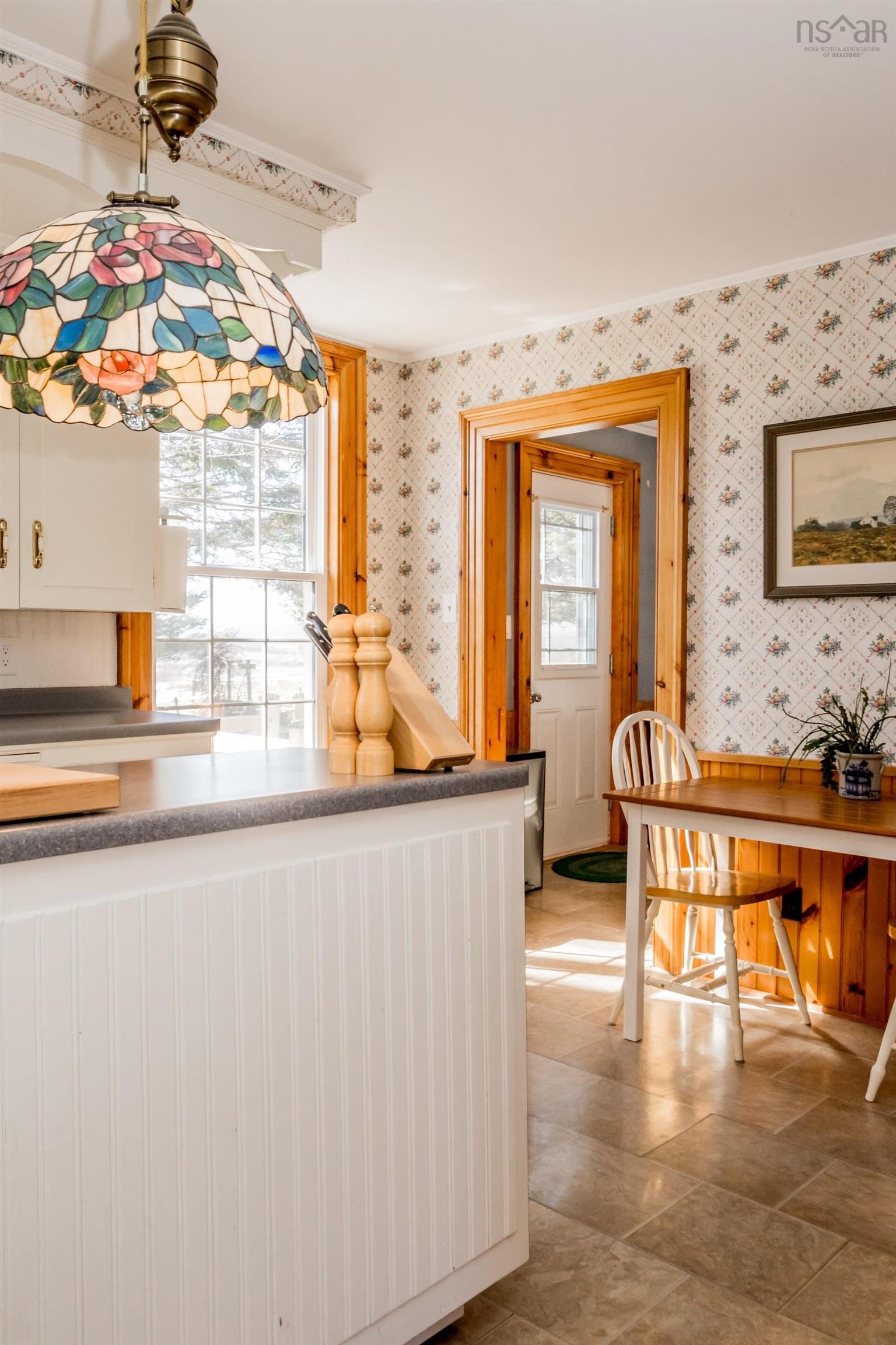 $485,000.00: 1303 Highway 201, Round Hill