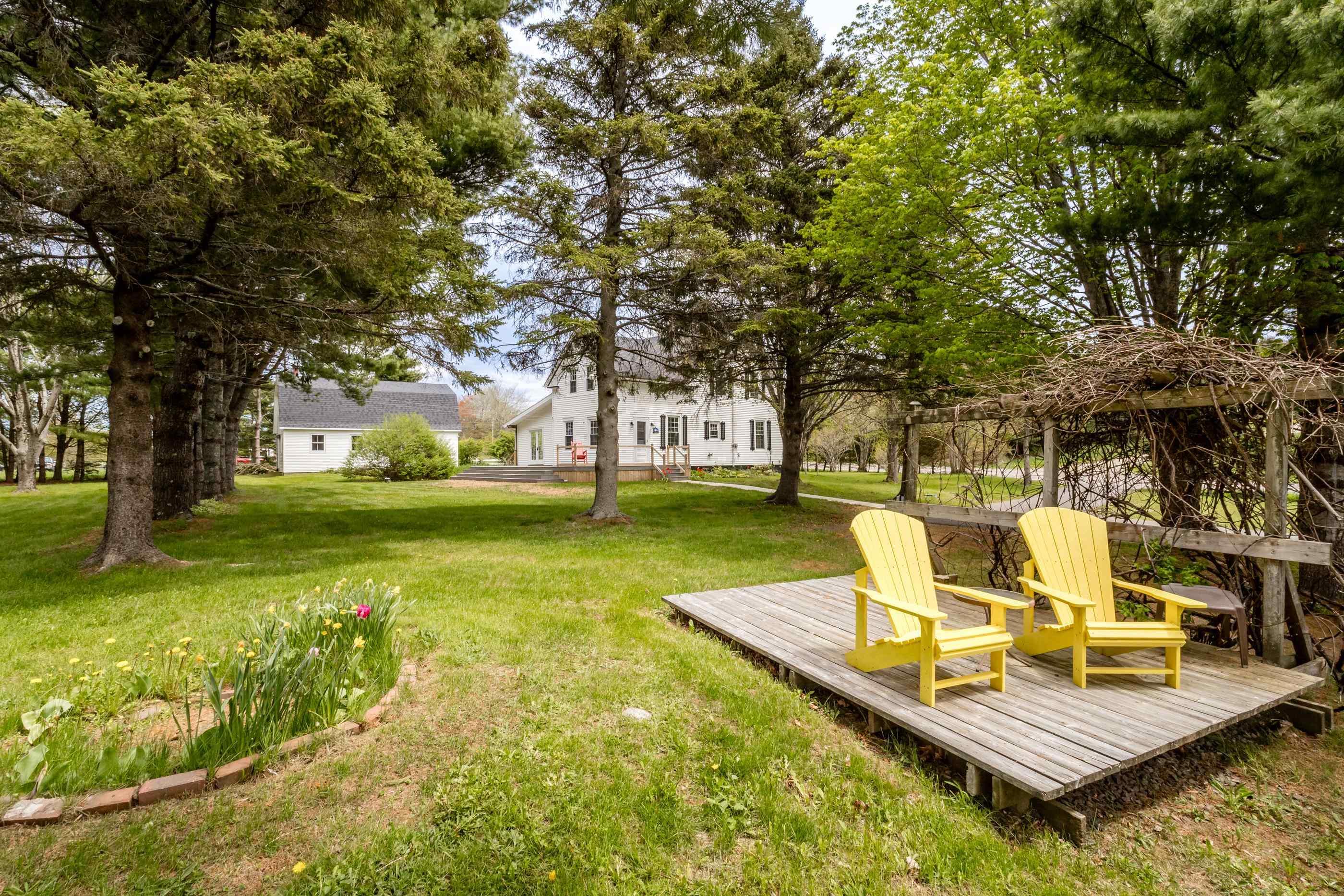 $465,000.00: 1303 Highway 201, Round Hill