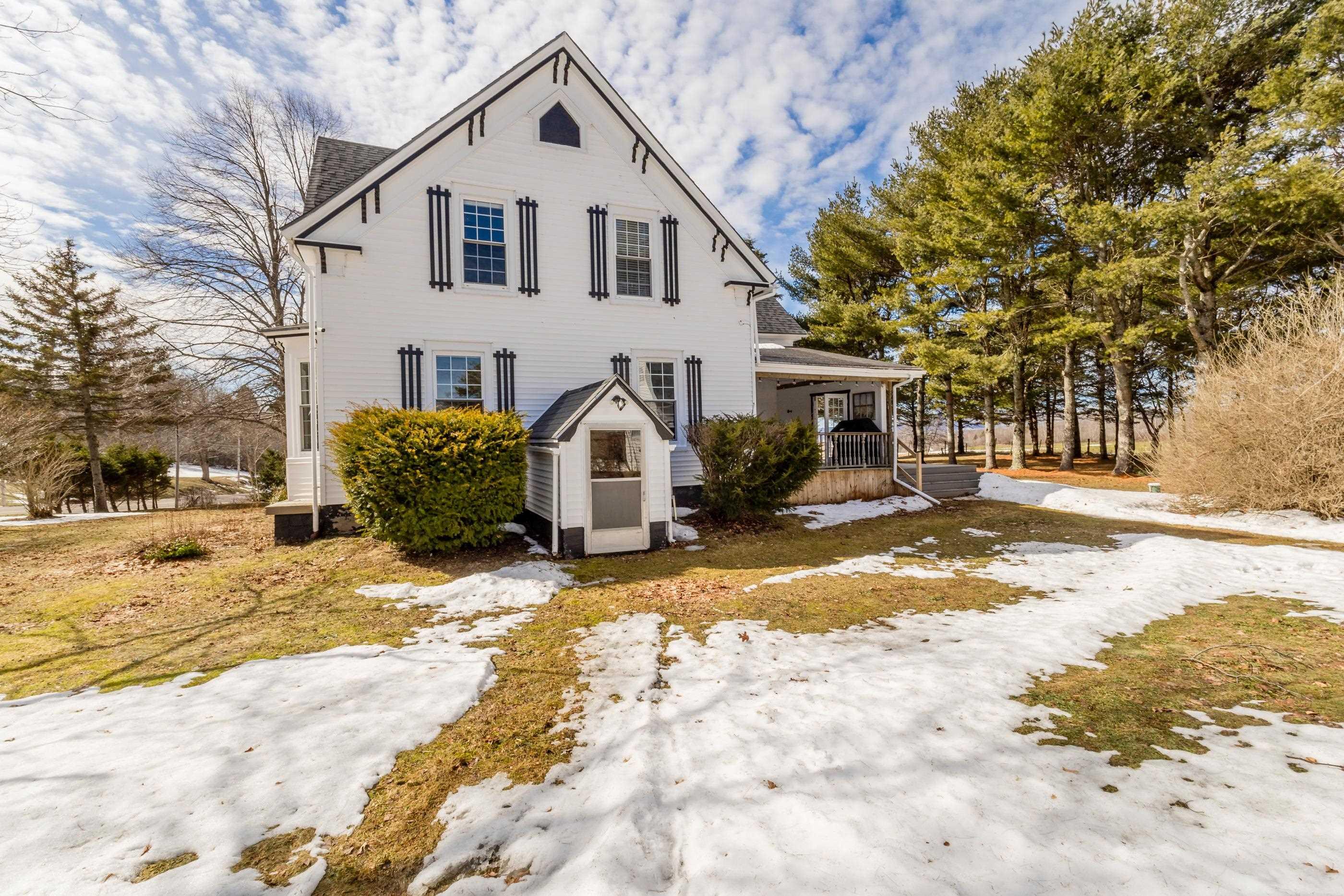 $485,000.00: 1303 Highway 201, Round Hill