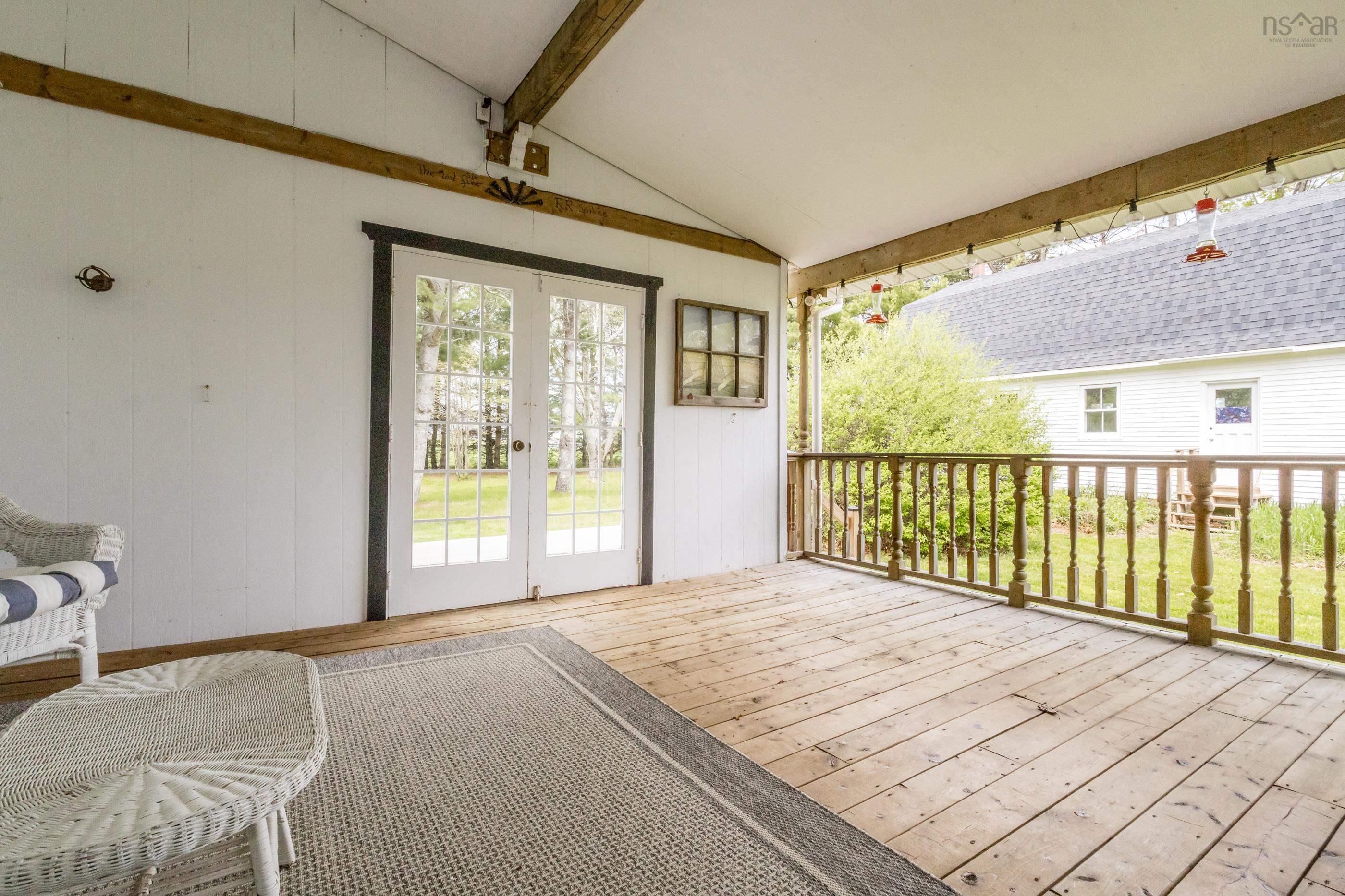 $465,000.00: 1303 Highway 201, Round Hill