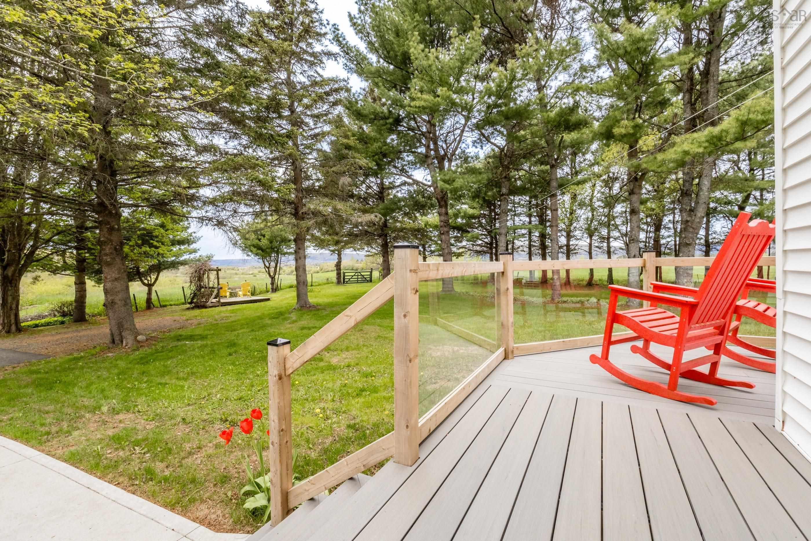 $465,000.00: 1303 Highway 201, Round Hill