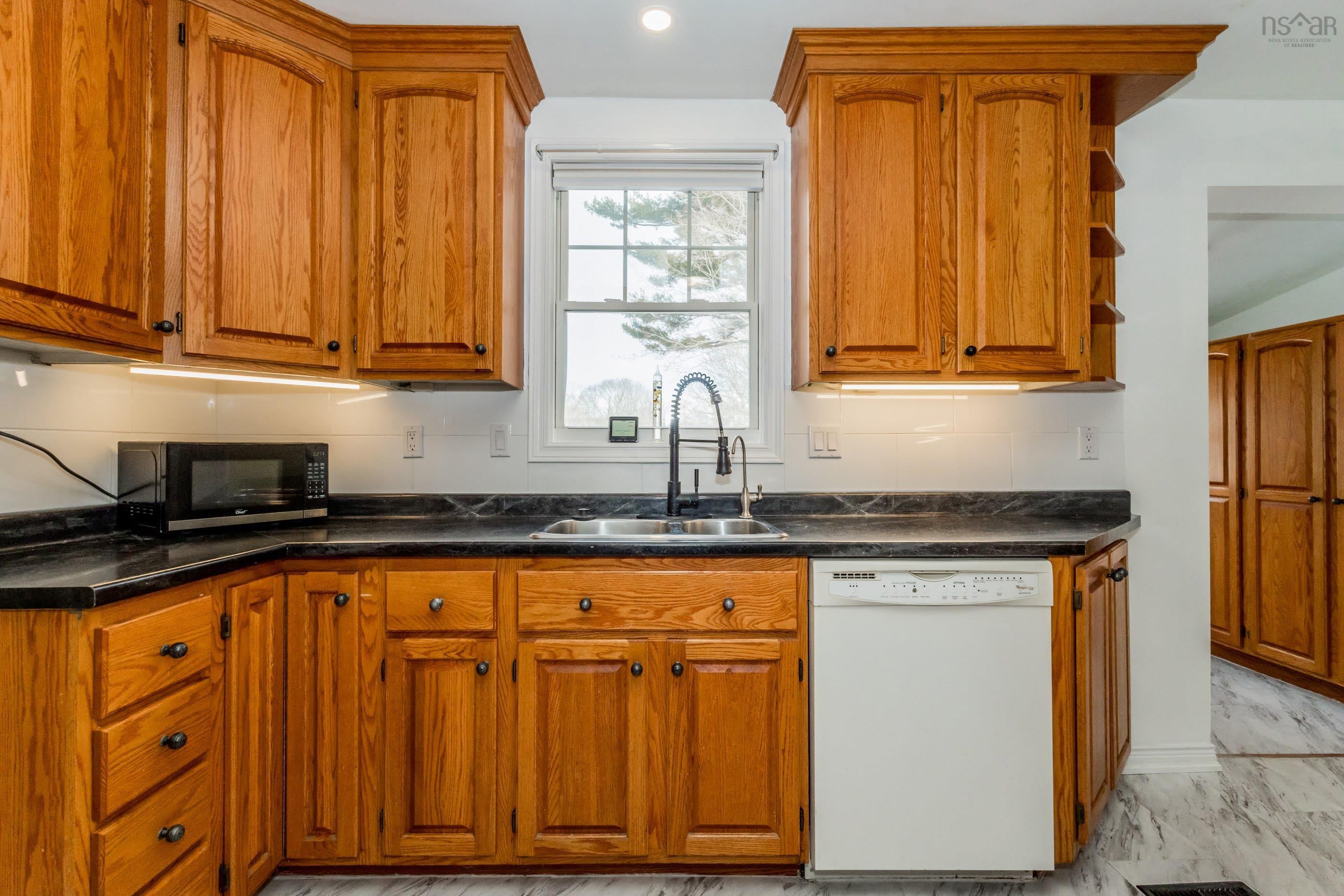 $409,900.00: 59 Highway 201, Lequille