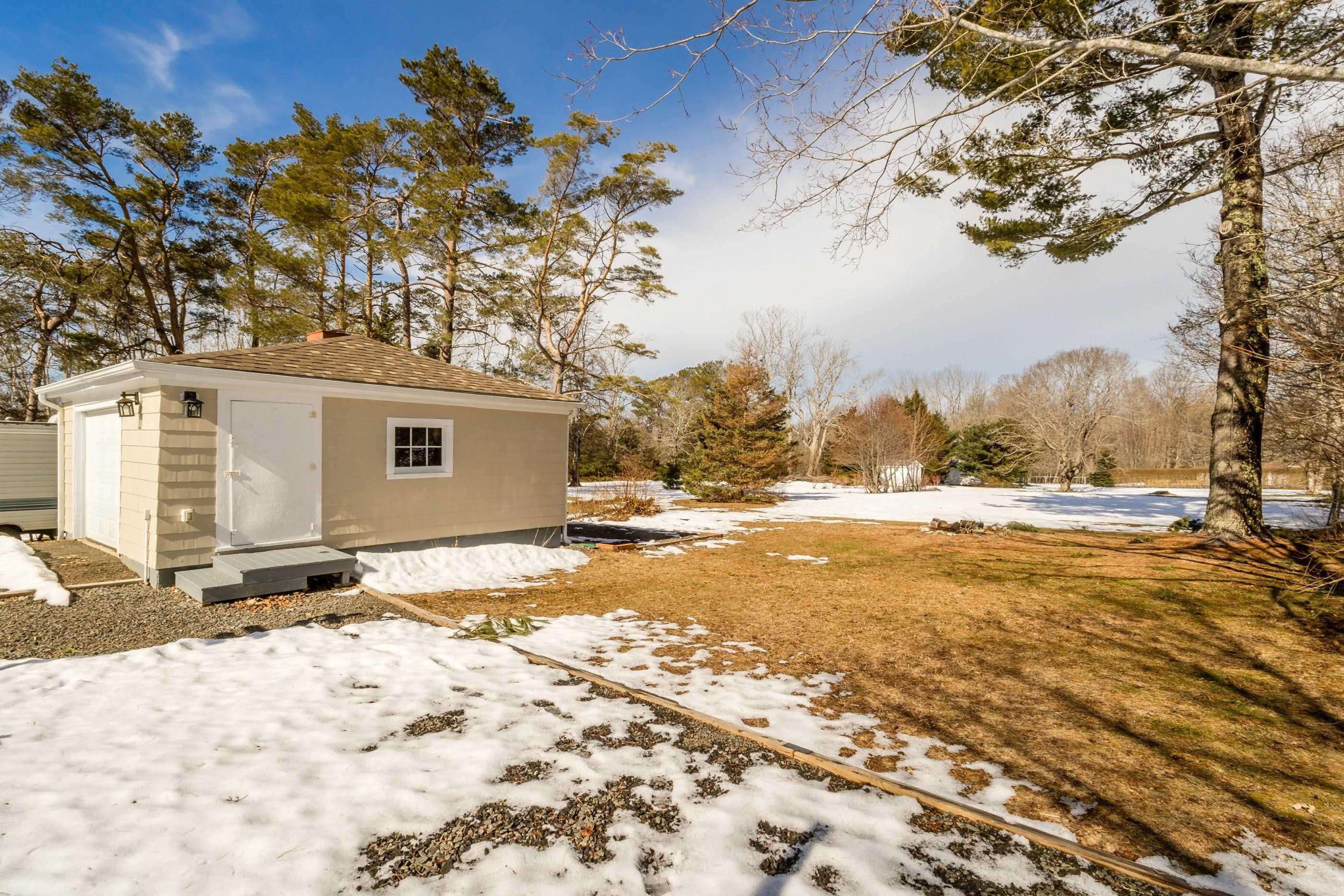 $409,900.00: 59 Highway 201, Lequille