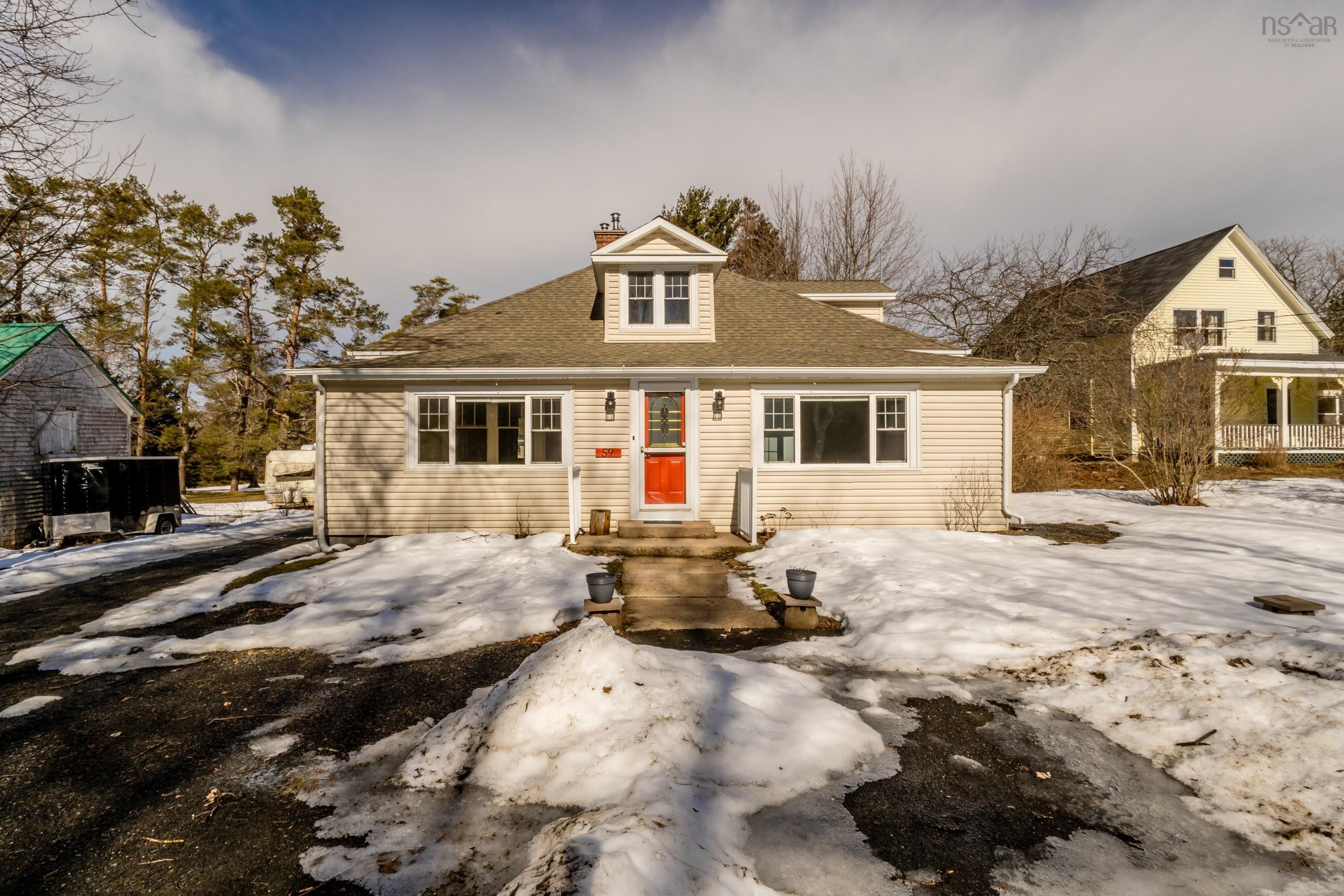 $409,900.00: 59 Highway 201, Lequille