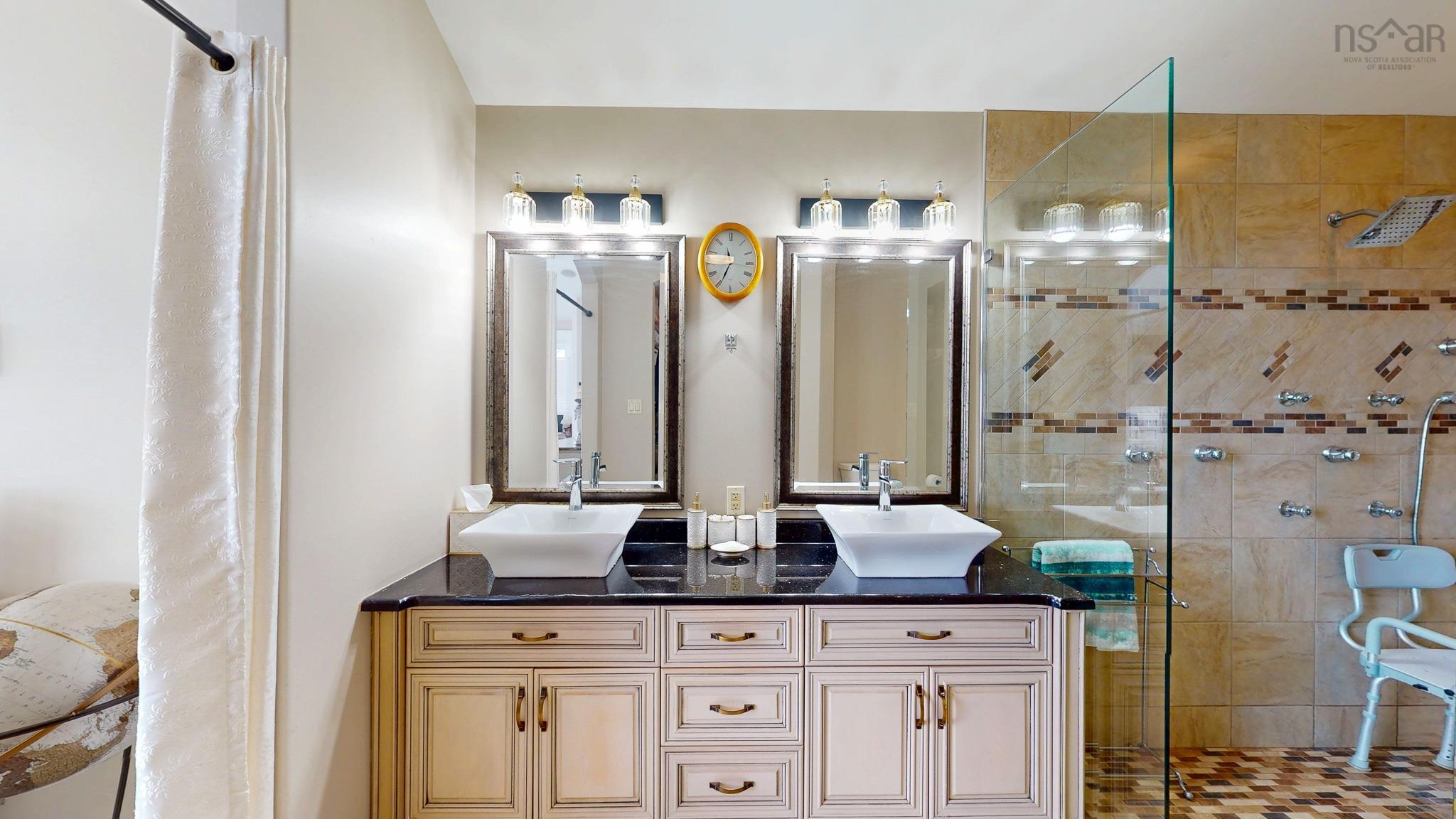 $925,000.00: 31 Falcon Drive, New Minas