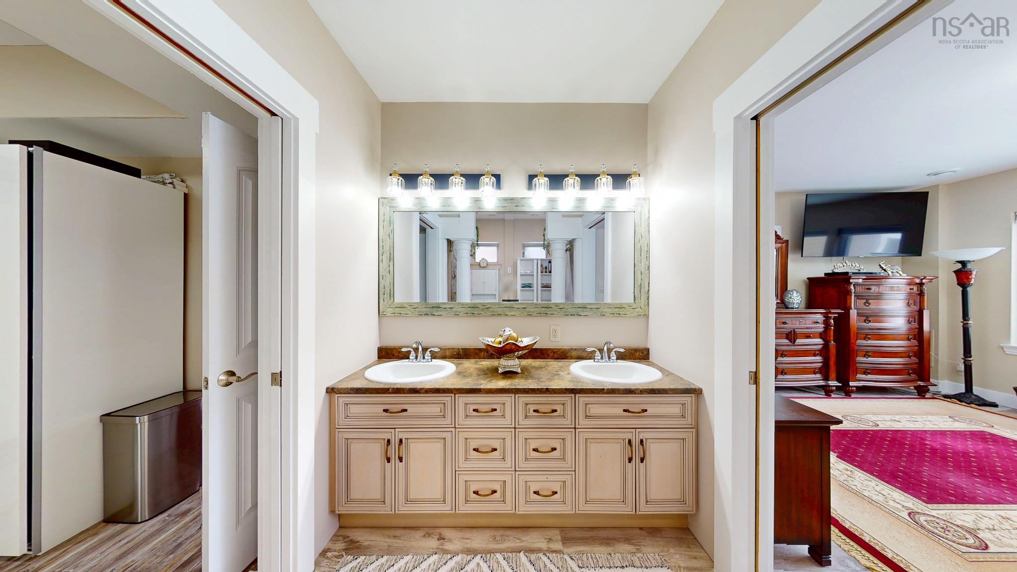 $925,000.00: 31 Falcon Drive, New Minas