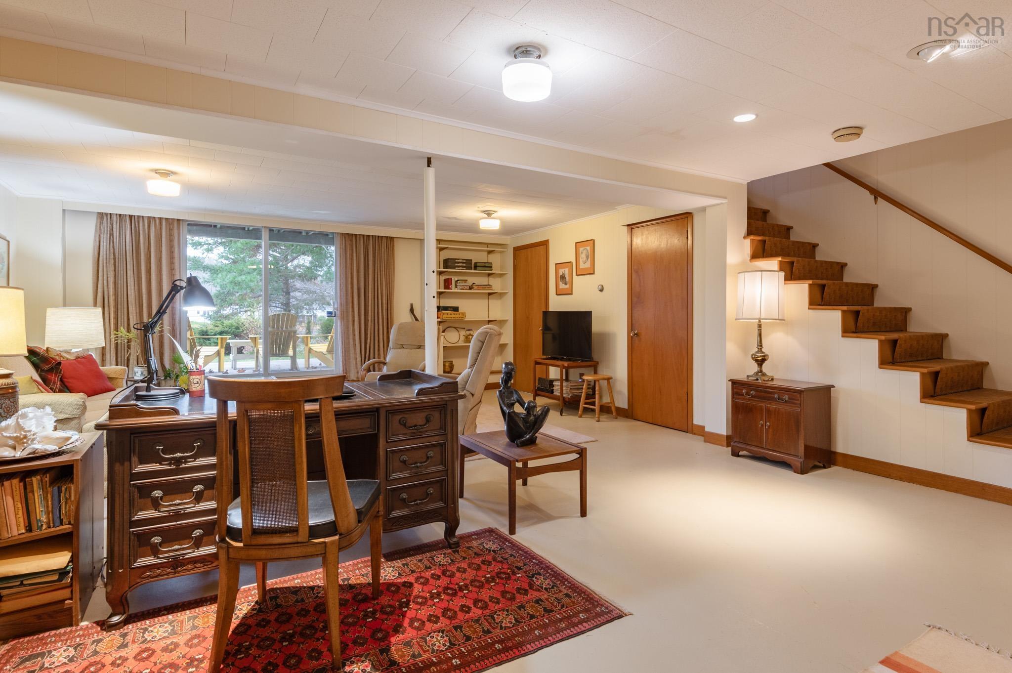 $825,000.00: 5 Wyndrock Drive, Halifax