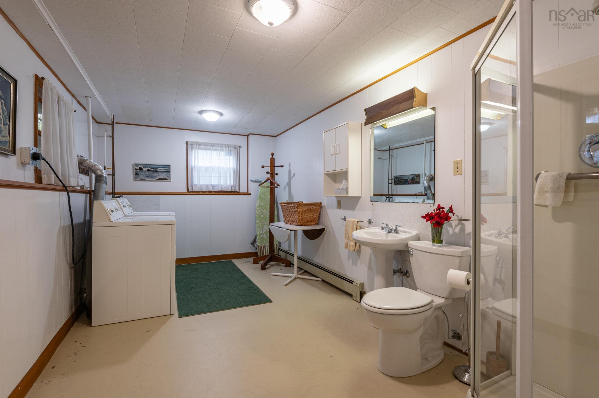 $825,000.00: 5 Wyndrock Drive, Halifax