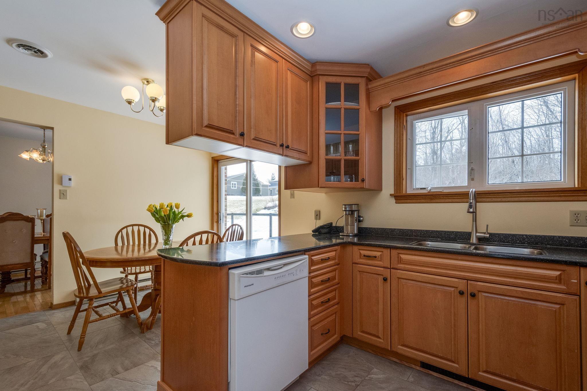 $485,000.00: 33 Oak Island Road, Avonport