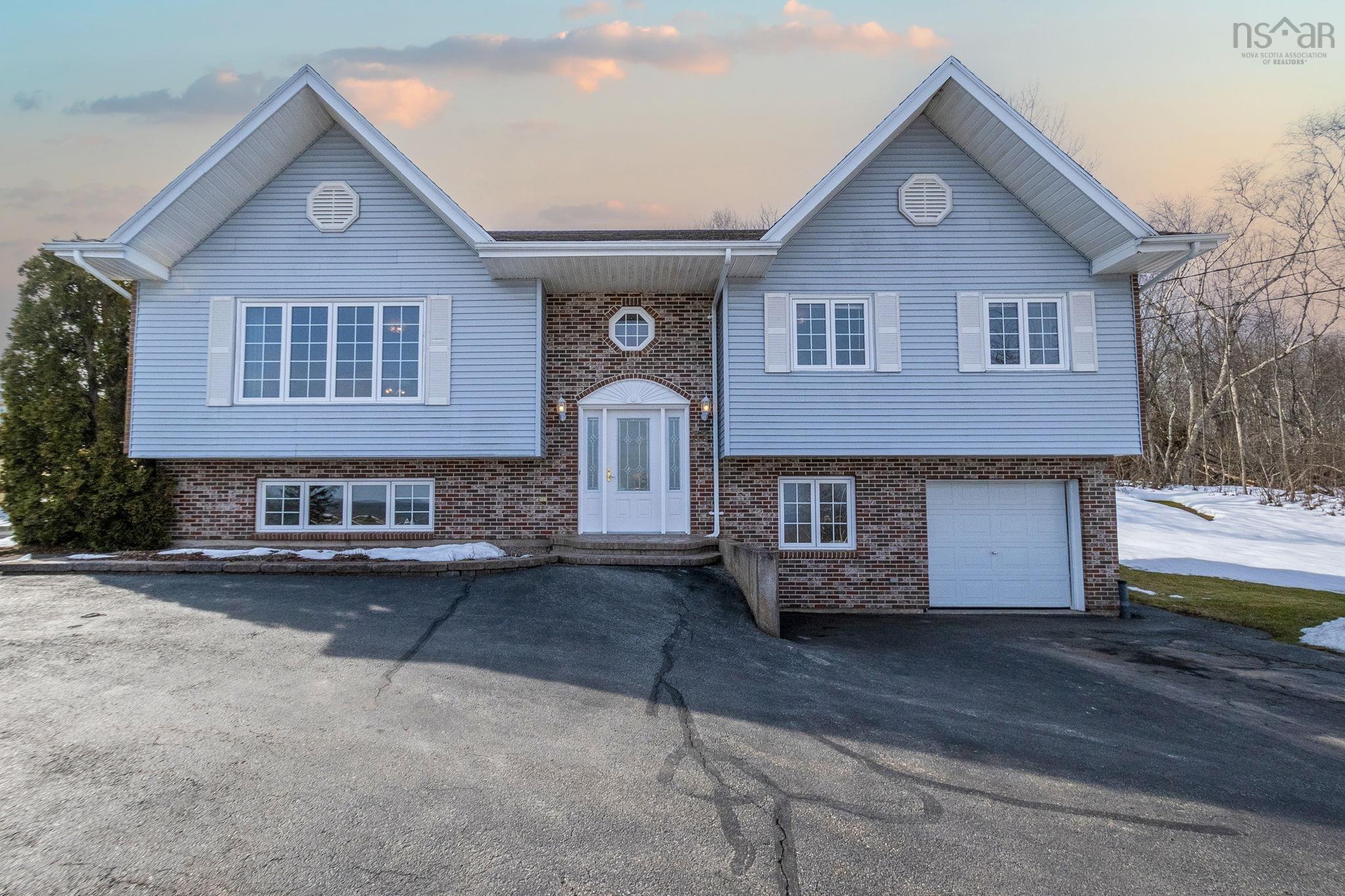 $485,000.00: 33 Oak Island Road, Avonport