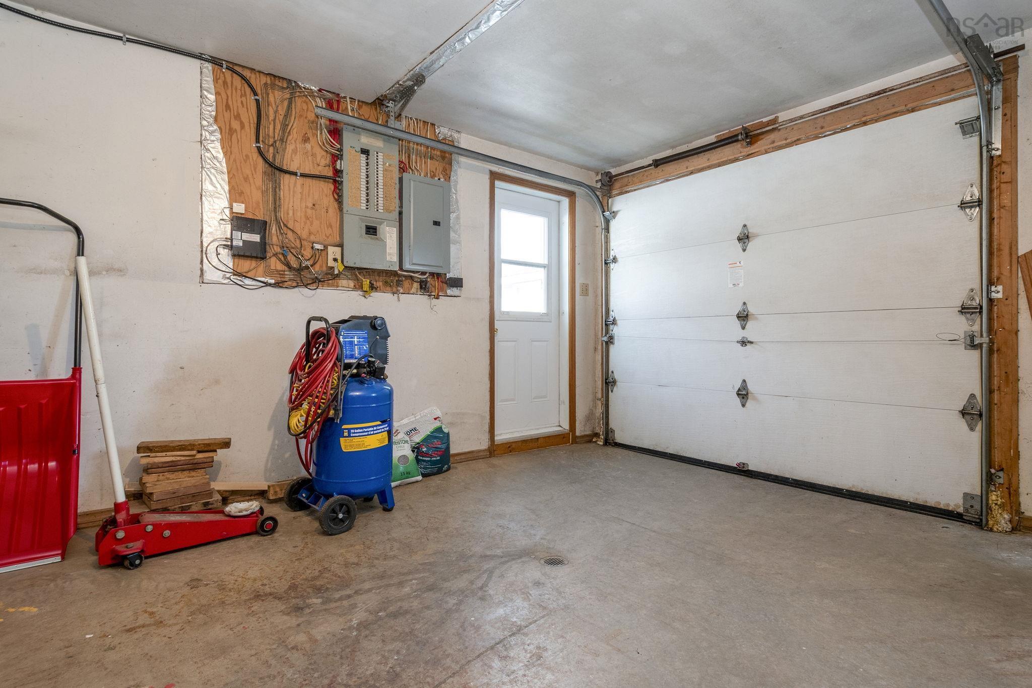 $485,000.00: 33 Oak Island Road, Avonport