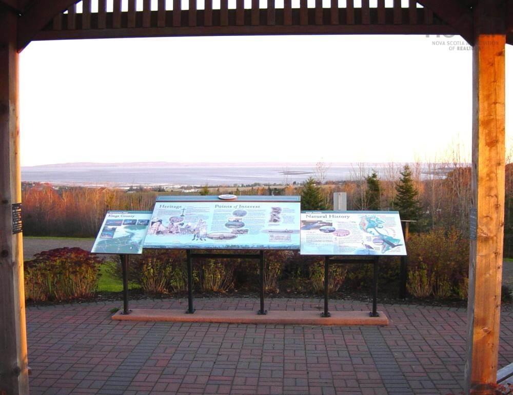 $485,000.00: 33 Oak Island Road, Avonport