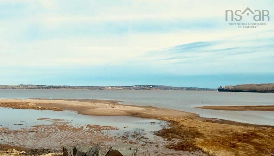 $485,000.00: 33 Oak Island Road, Avonport