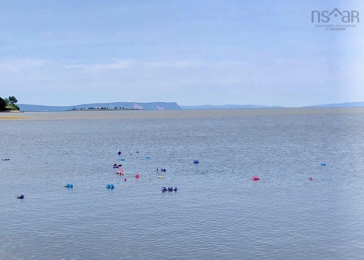 $485,000.00: 33 Oak Island Road, Avonport