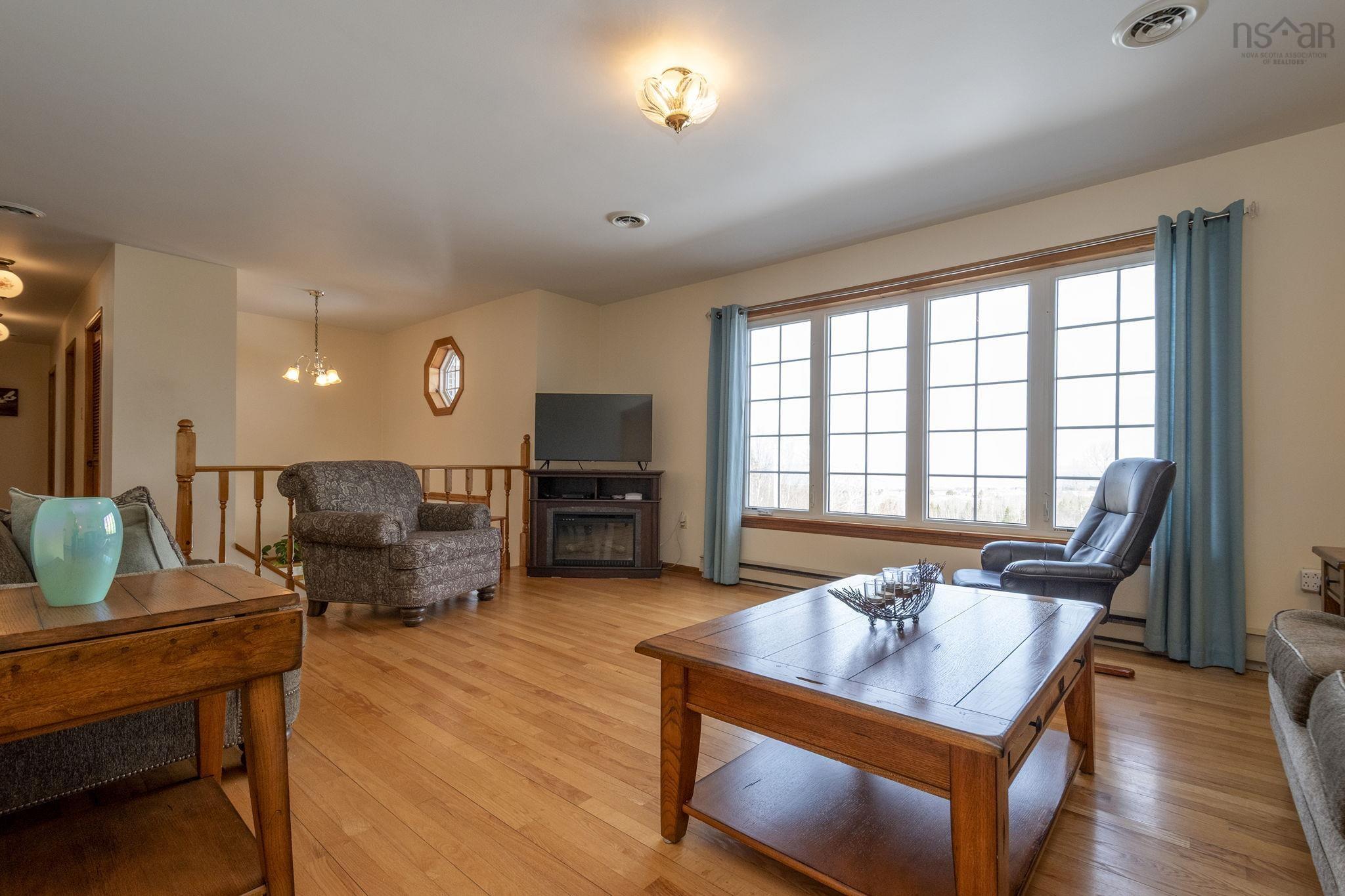 $485,000.00: 33 Oak Island Road, Avonport