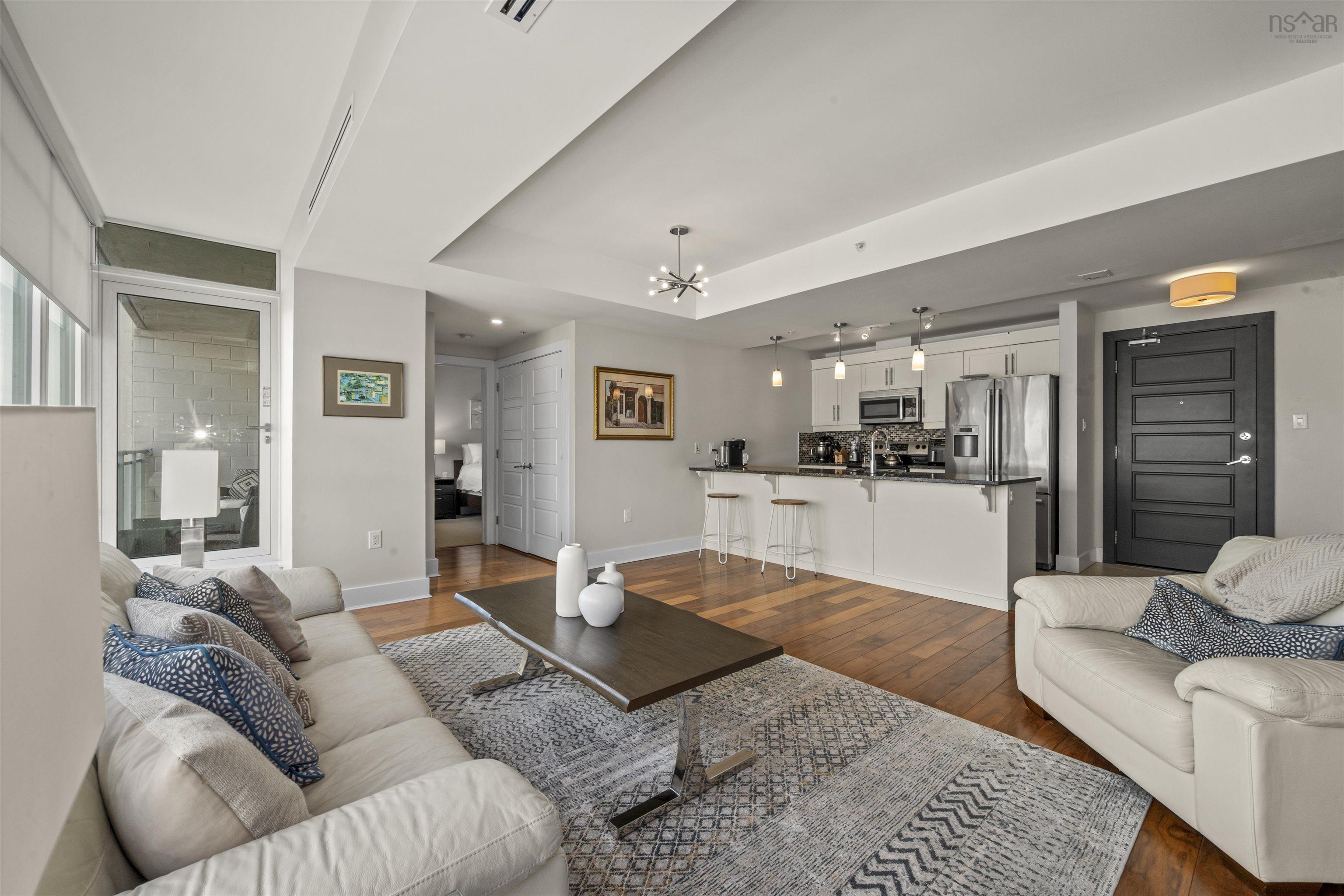 $549,900.00: 806 31 Kings Wharf Place, Dartmouth