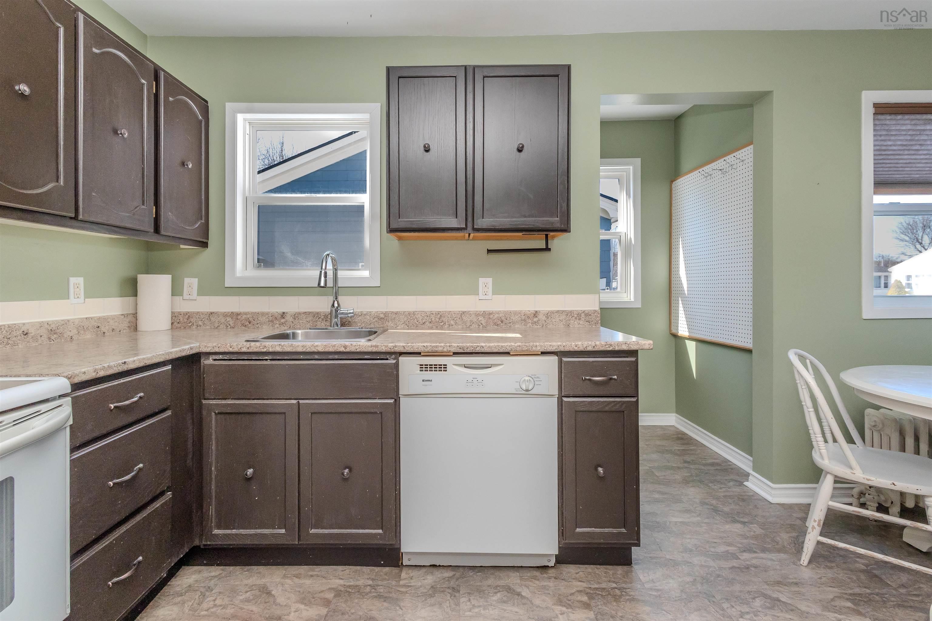 $249,900.00: 44 Archibald Avenue, Sydney