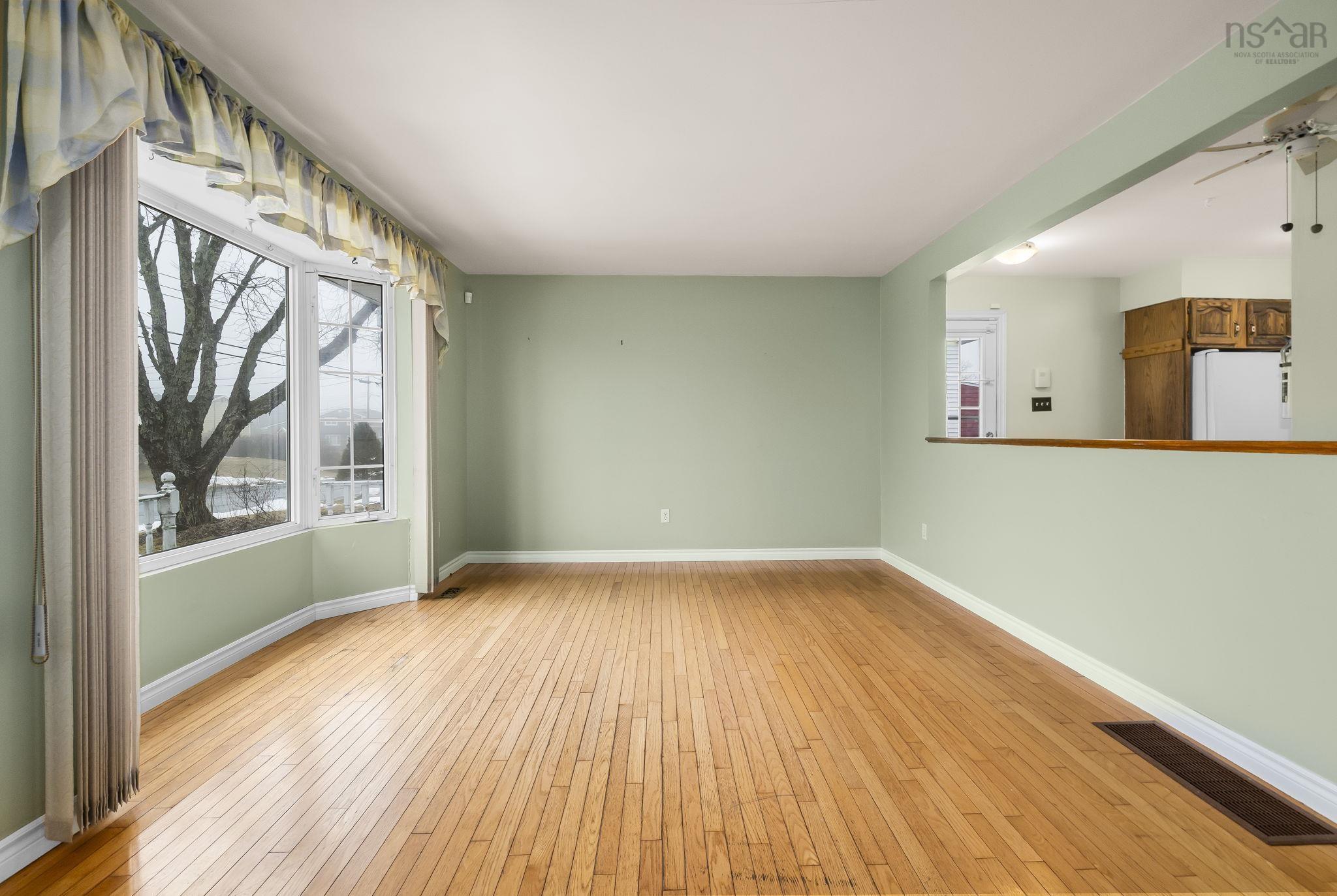 $475,000.00: 218 Donegal Drive, Cole Harbour