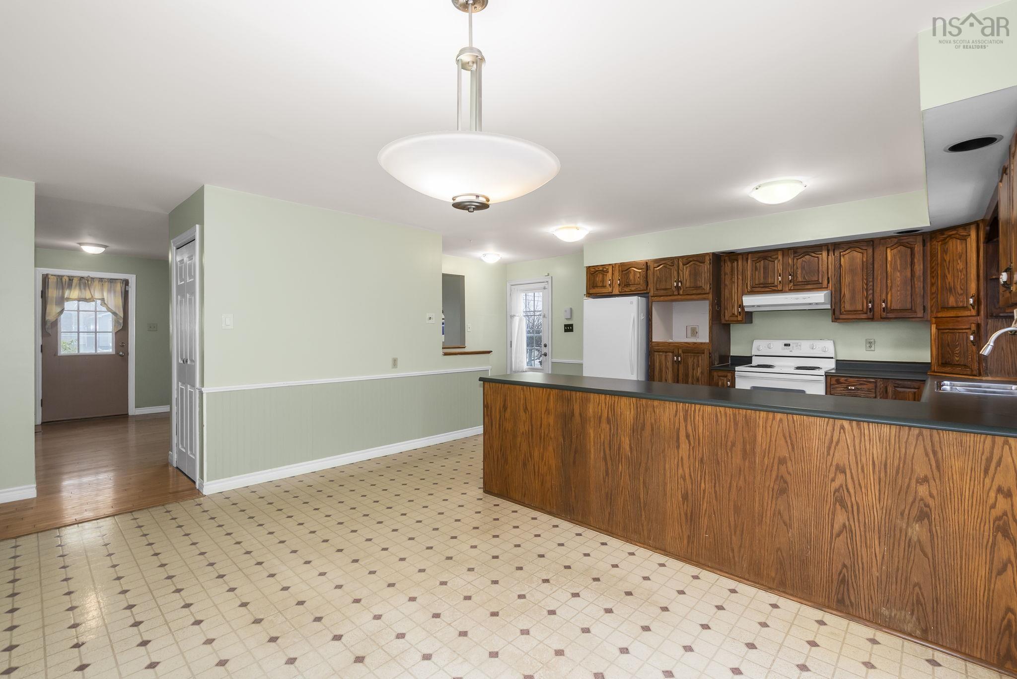 $475,000.00: 218 Donegal Drive, Cole Harbour