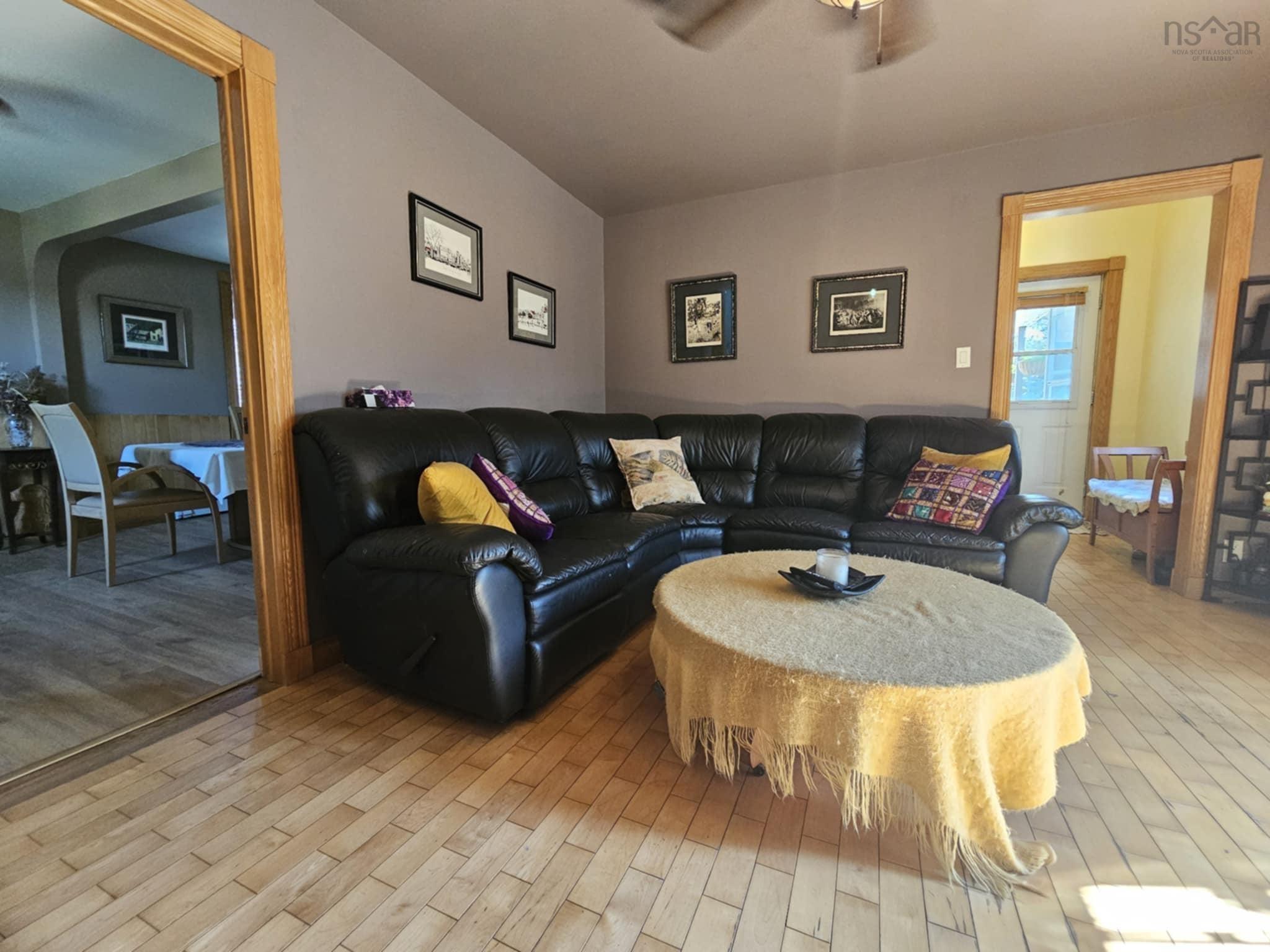 $359,900.00: 2661 Foxbrook Road, Westville