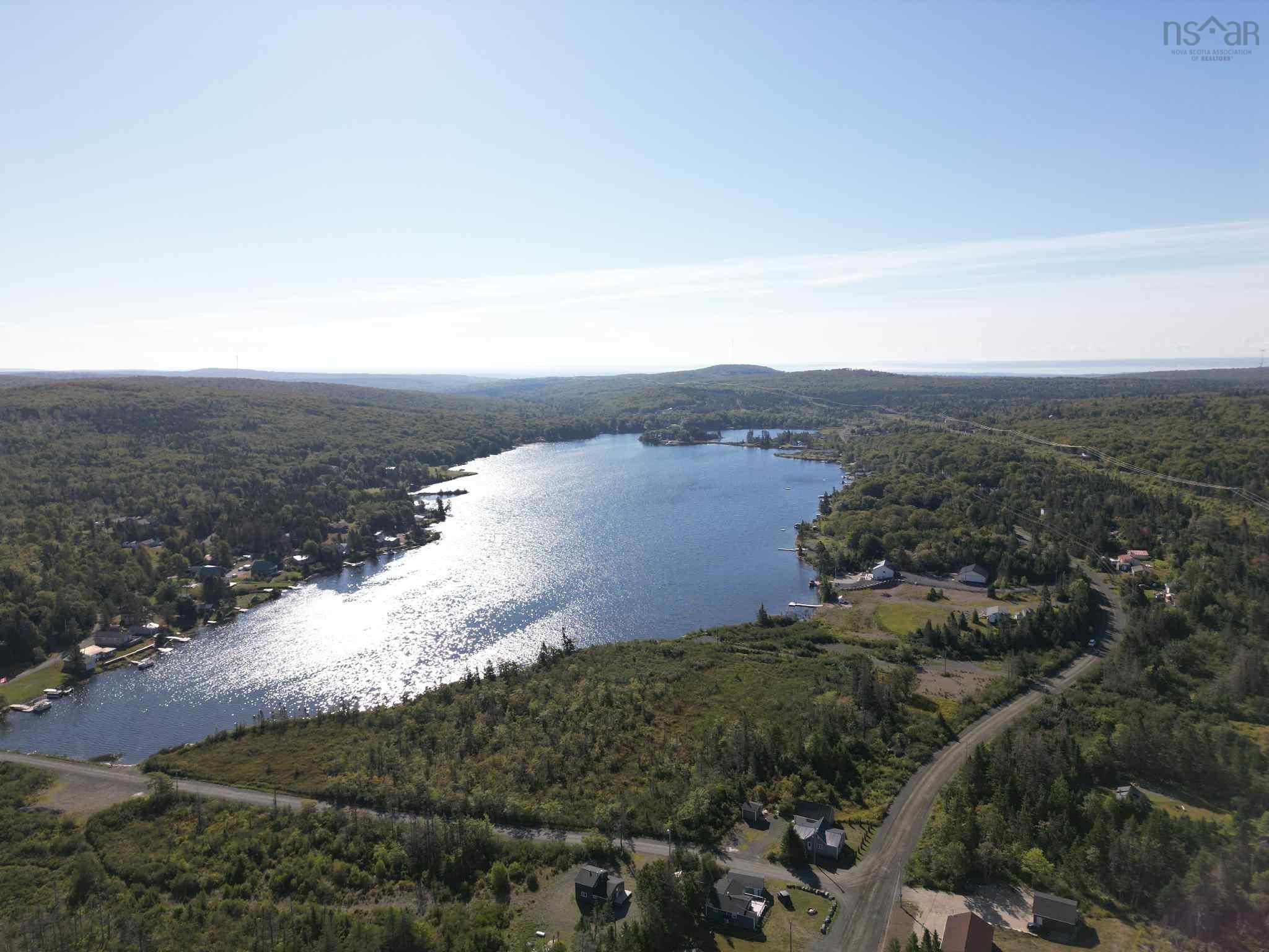 $299,900.00: 12 Lakeside Lane, Sutherland Lake